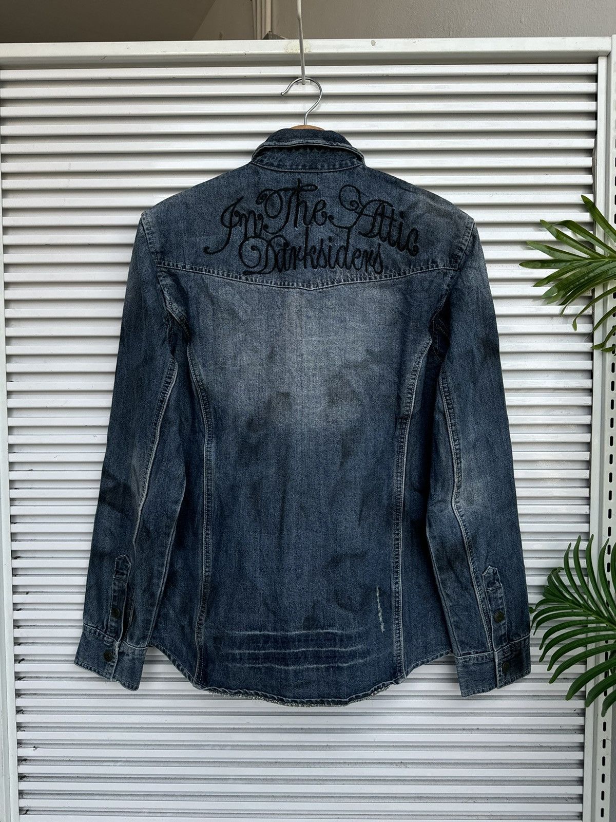 In The Attic × Japanese Brand × Vintage Vintage In The Attic Tactical Button Denim Jacket Size US L / EU 52-54 / 3 - 7 Thumbnail