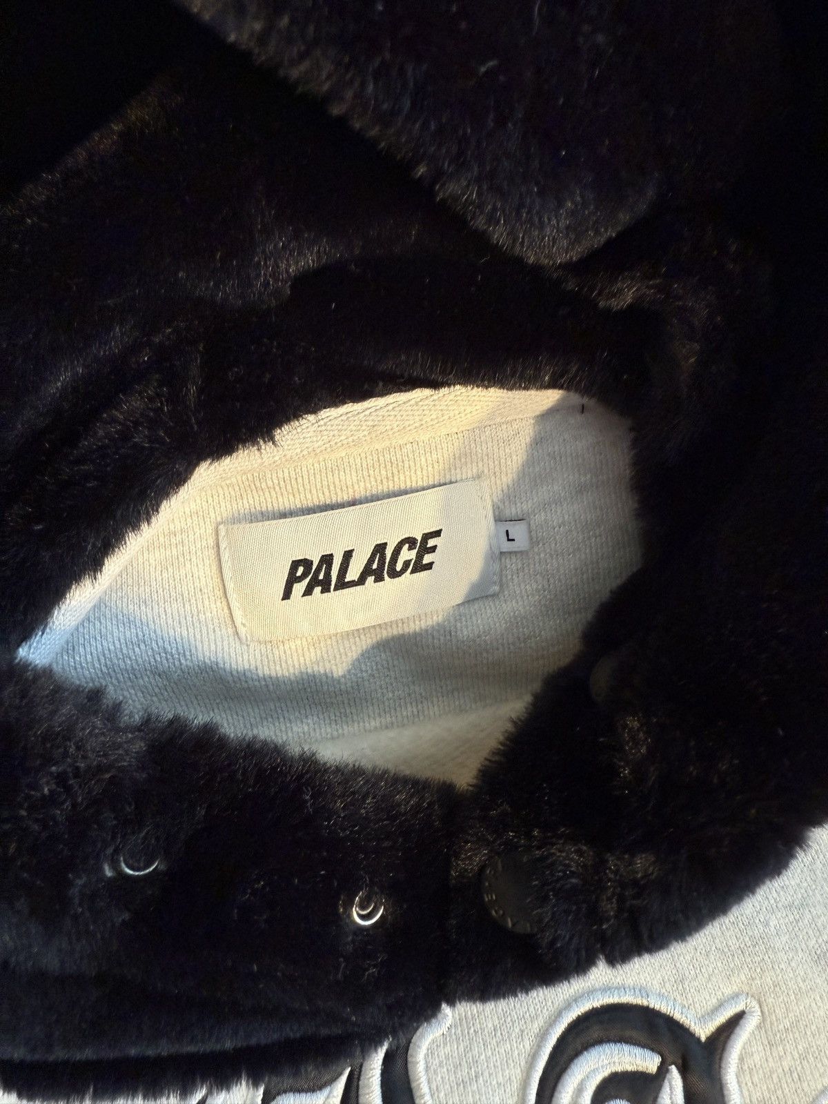 Palace palace faux fur hood sweatshirt Size US L / EU 52-54 / 3 - 2 Thumbnail