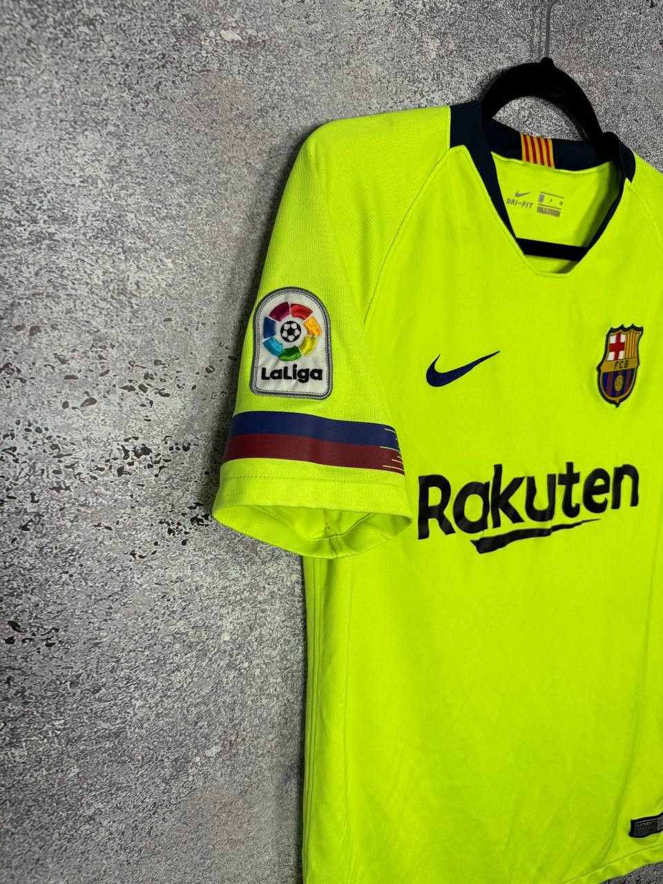Nike Vintage FC Barcelona 2018/19 Away Nike Soccer Jersey Size US S / EU 44-46 / 1 - 4 Thumbnail