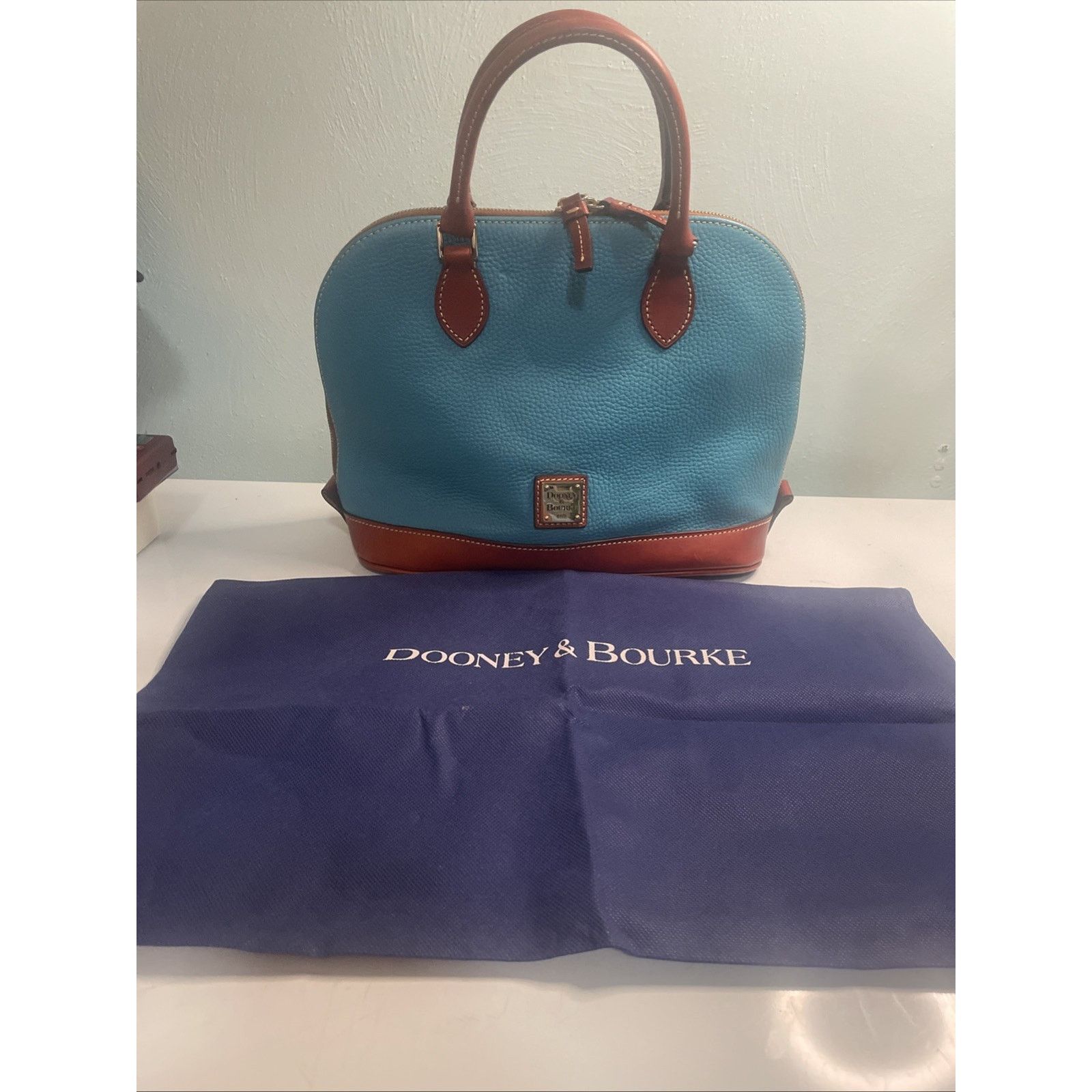 Dooney & Bourke Dooney & Bourke Pebble Grain Zip Satchel in Calypso - EUC Size ONE SIZE - 10 Thumbnail