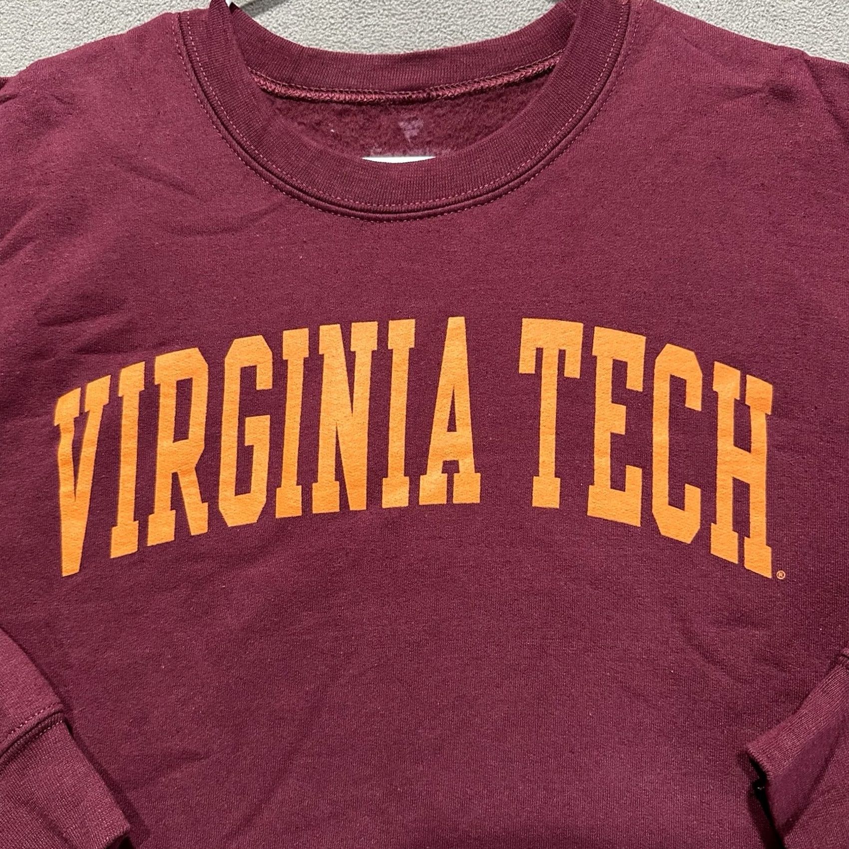 Vintage Fanatics Virginia Tech Hokies Sweatshirt Mens Medium Red Crewneck Fleece NCAA Size US M / EU 48-50 / 2 - 3 Thumbnail