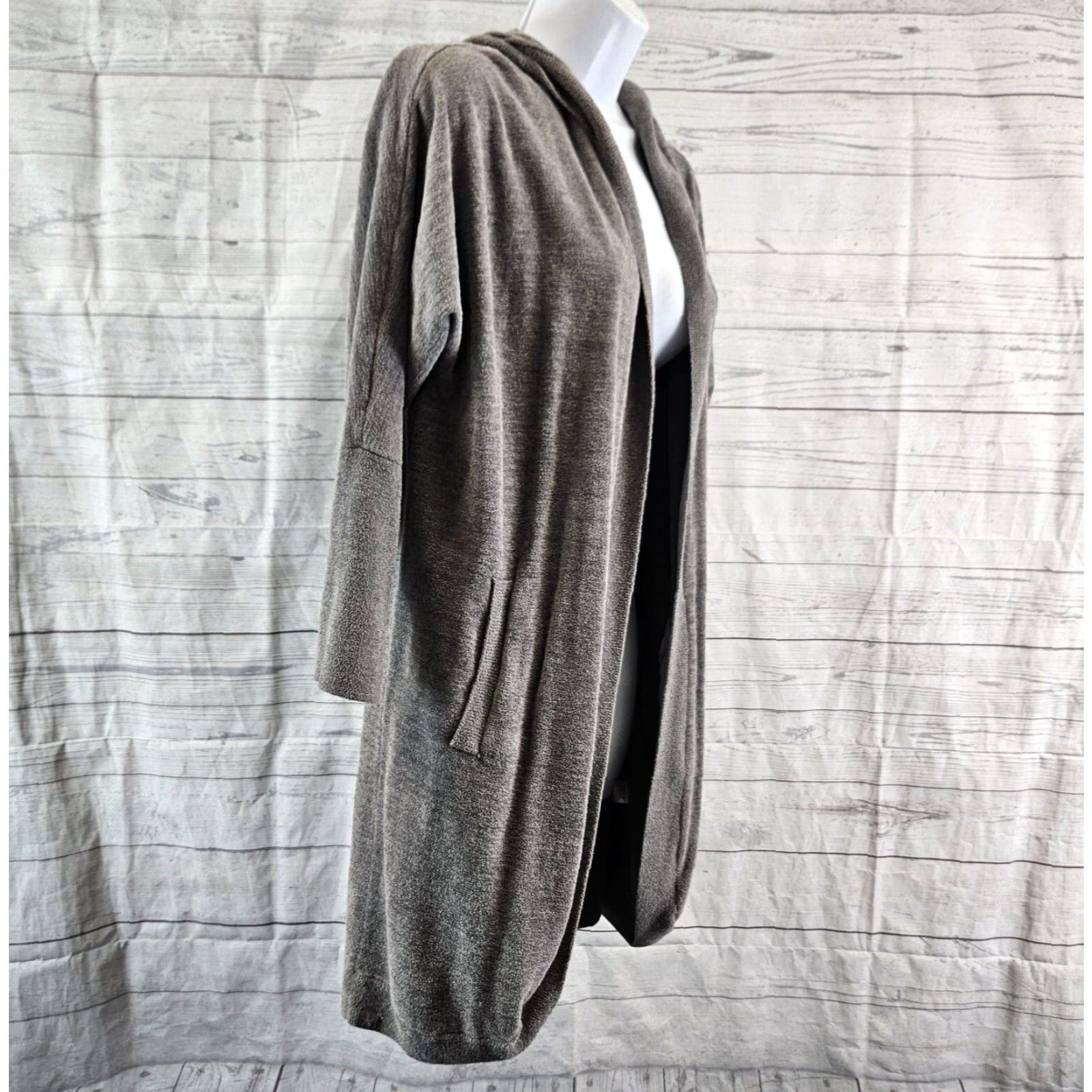 Vintage Barefoot Dreams Womens CozyChic Ultra Lite Hooded Cardigan Sz Small Gray Cardigan Womens Small Gray Hooded CozyChic Ultra Lite Size S / US 4 / IT 40 - 3 Thumbnail
