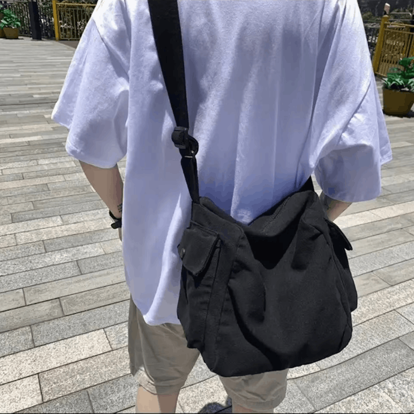 Japanese Brand Black Color Crossbody Shoulder Bags Size ONE SIZE - 1 Thumbnail