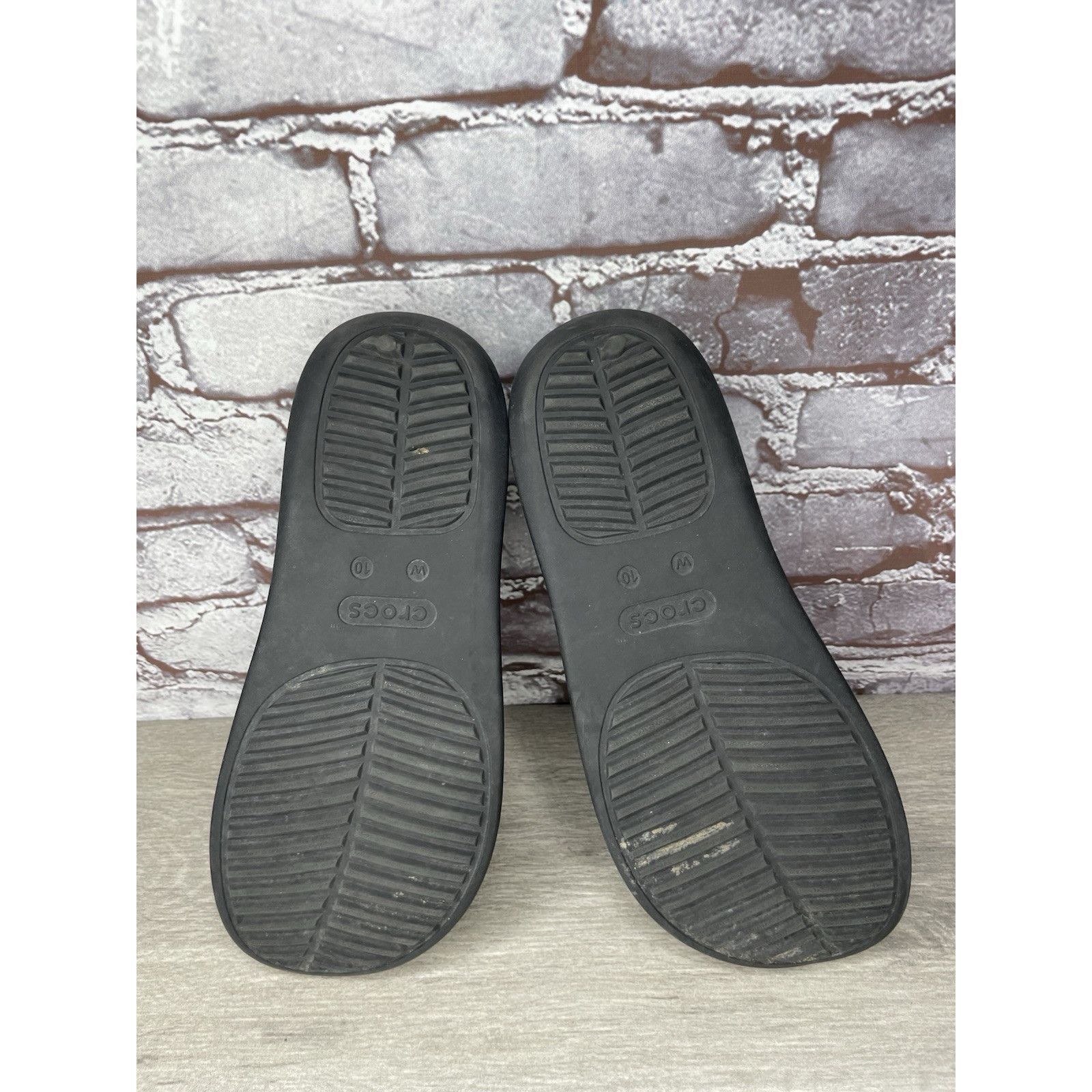 Crocs Crocs Getaway Black Rubber Platform FlipFlops Beach Sandals Size US 10 / IT 40 - 21 Thumbnail