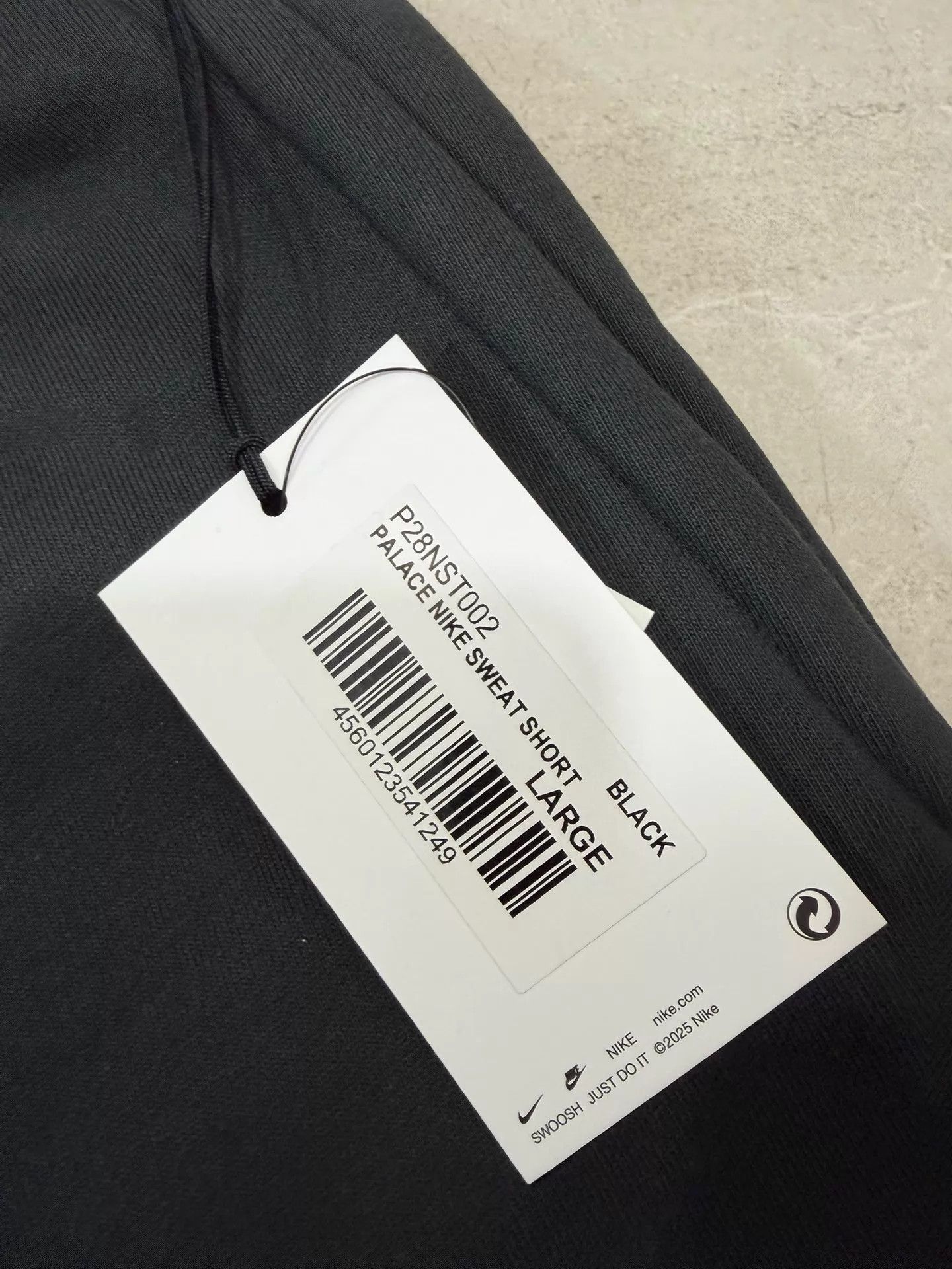 Palace PALACE x Nike SS26 D10 Colorblock Print Black L Sweat Short Size US 34 / EU 50 - 3 Thumbnail