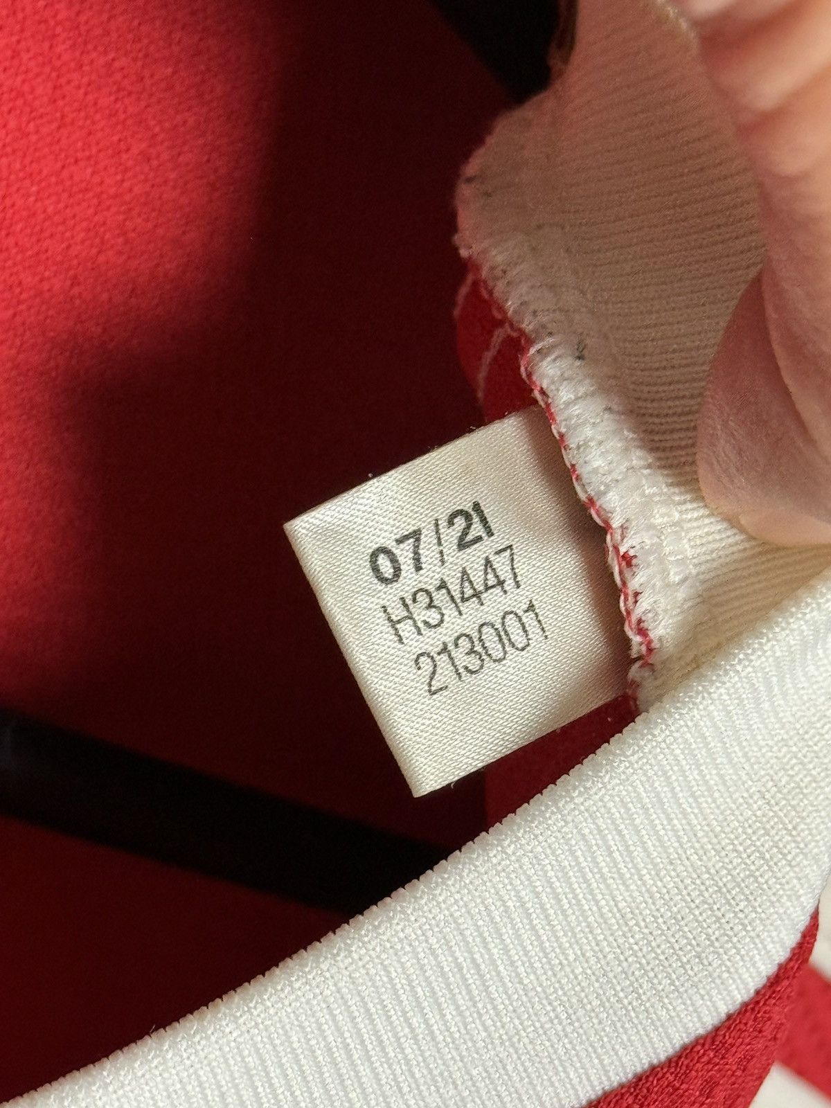 Adidas Manchester United 21/22 Home Ronaldo Football Jersey Size US S / EU 44-46 / 1 - 17 Thumbnail