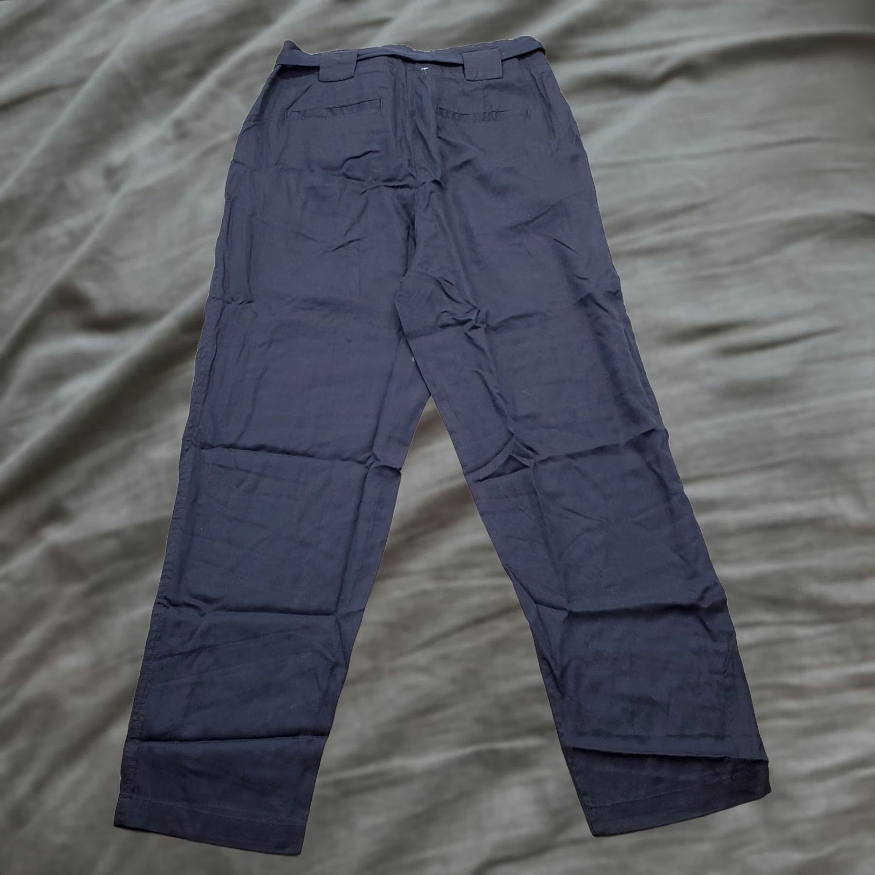 Vintage Max Jeans Paperbag Pants Womens Size 6 Navy Outdoor Straight Leg Belted Waist Navy Outdoor Straight Leg Pants Womens Size 6 Size 28" / US 6 / IT 42 - 1 Thumbnail
