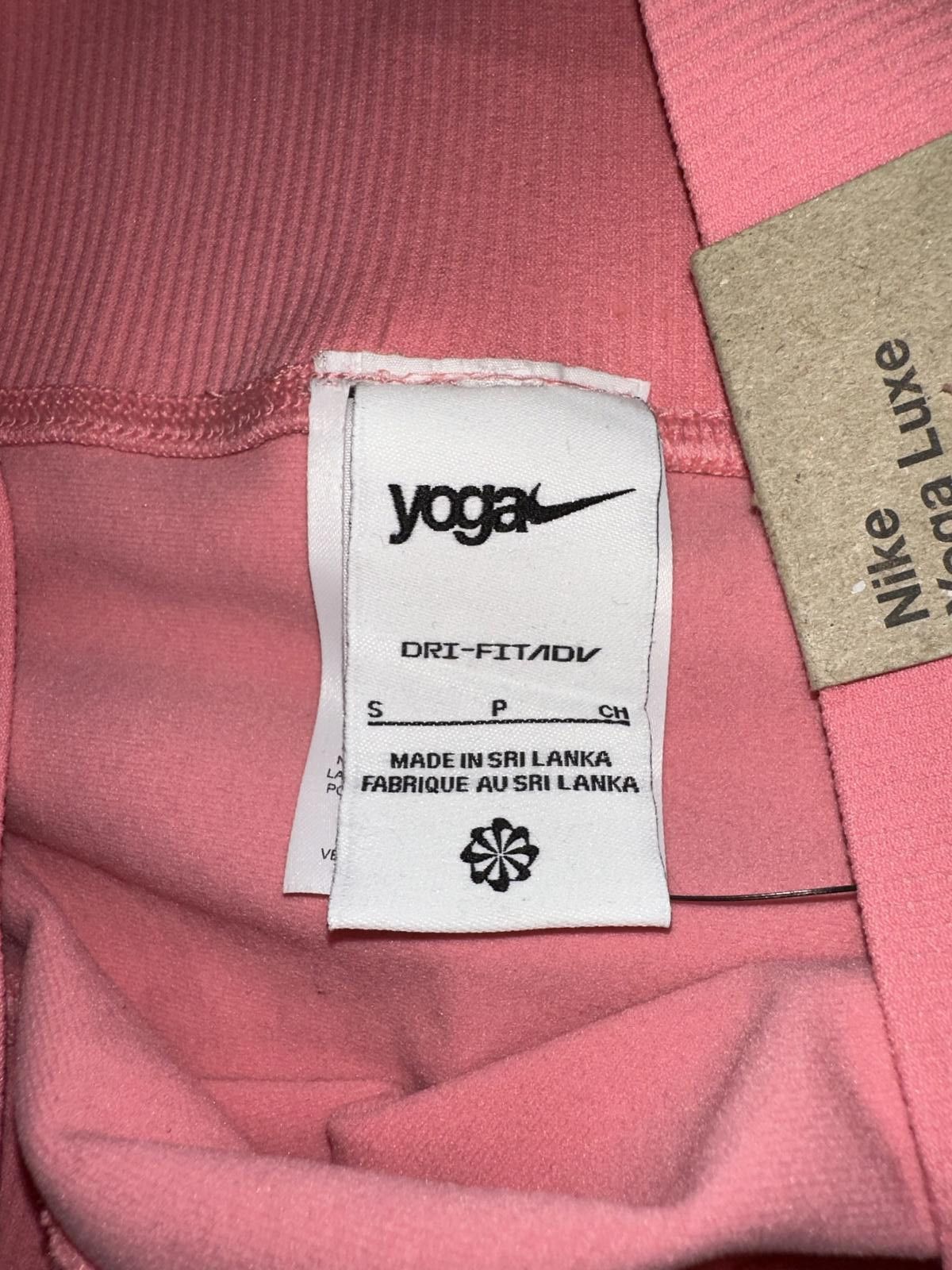 Nike Nike Women’s Dri-Fit High-Wasted Advance Yoga Shorts Sample Size 28" / US 6 / IT 42 - 2 Thumbnail
