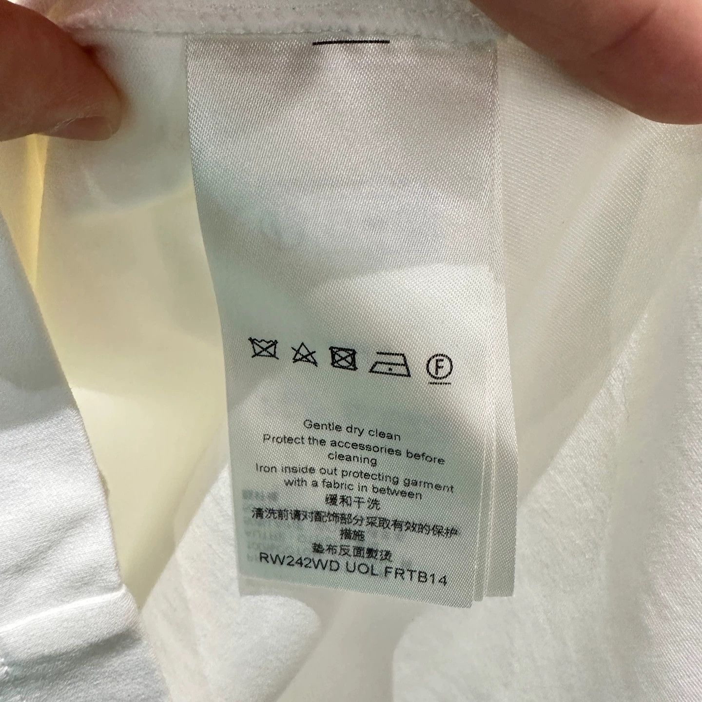 Louis Vuitton LV apr500 Pegasus Embro Chain SS Tee M Size M / US 6-8 / IT 42-44 - 4 Thumbnail