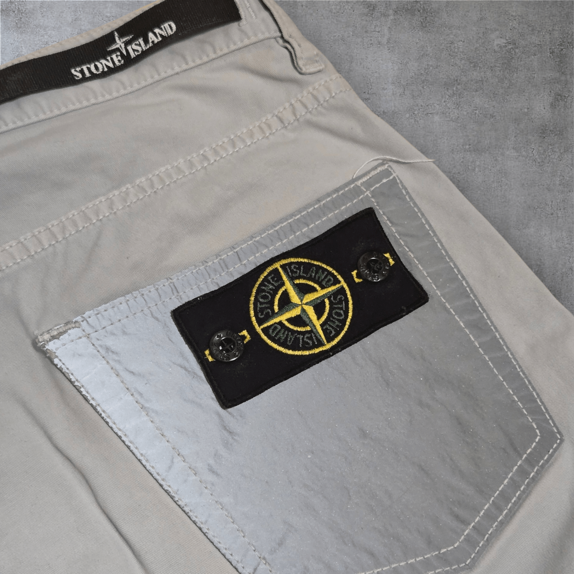 Stone Island Stone Island Reflective back-pocket pants Size US 30 / EU 46 - 10 Thumbnail