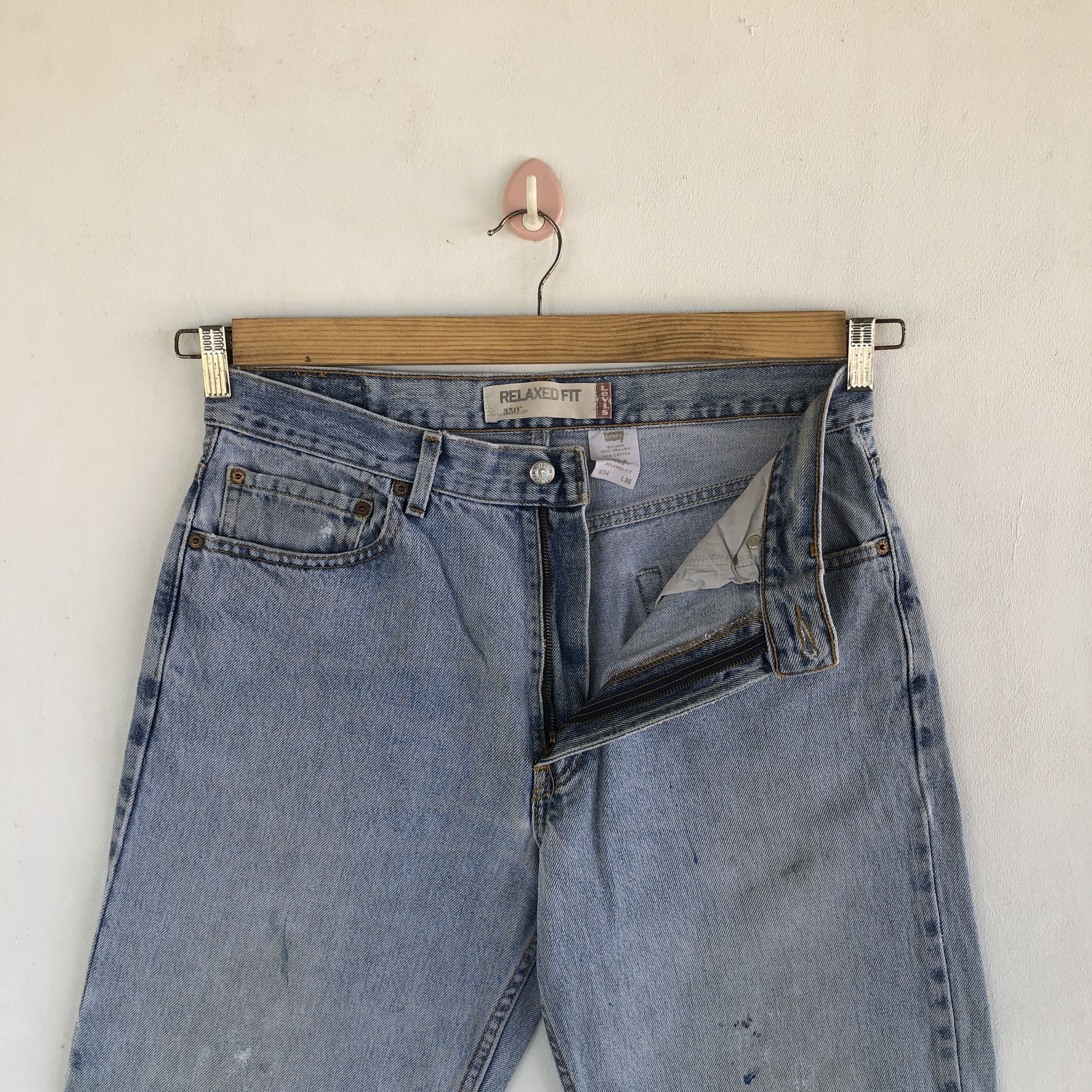Levi's Vintage Levis 550 Sunfaded Jeans Light Wash Distressed Denim Size US 32 / EU 48 - 7 Thumbnail