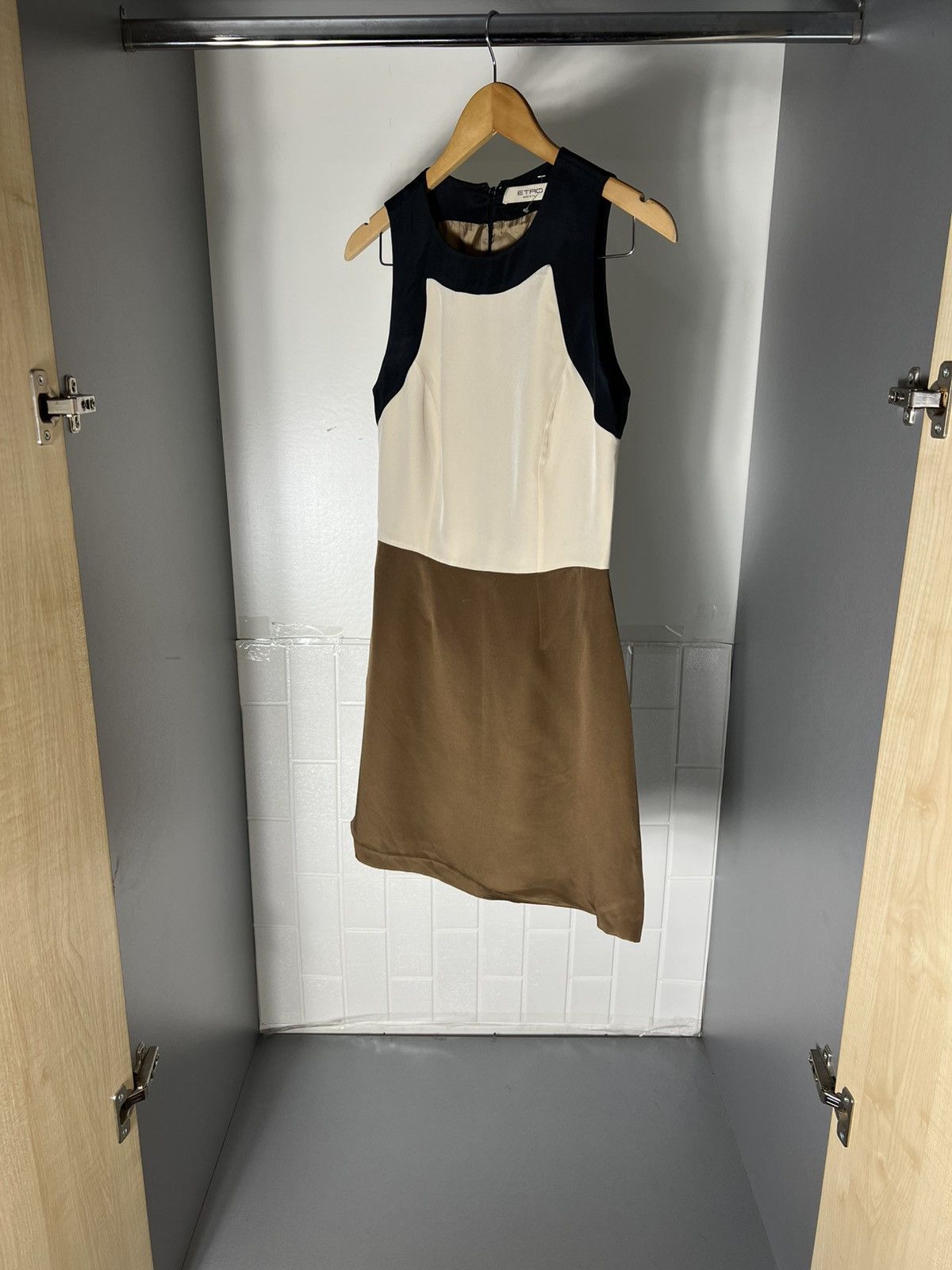 Etro VINTAGE ETRO MILANO ITALIAN DESIGNER DRESSES CASUAL DELUX Size M / US 6-8 / IT 42-44 - 4 Thumbnail