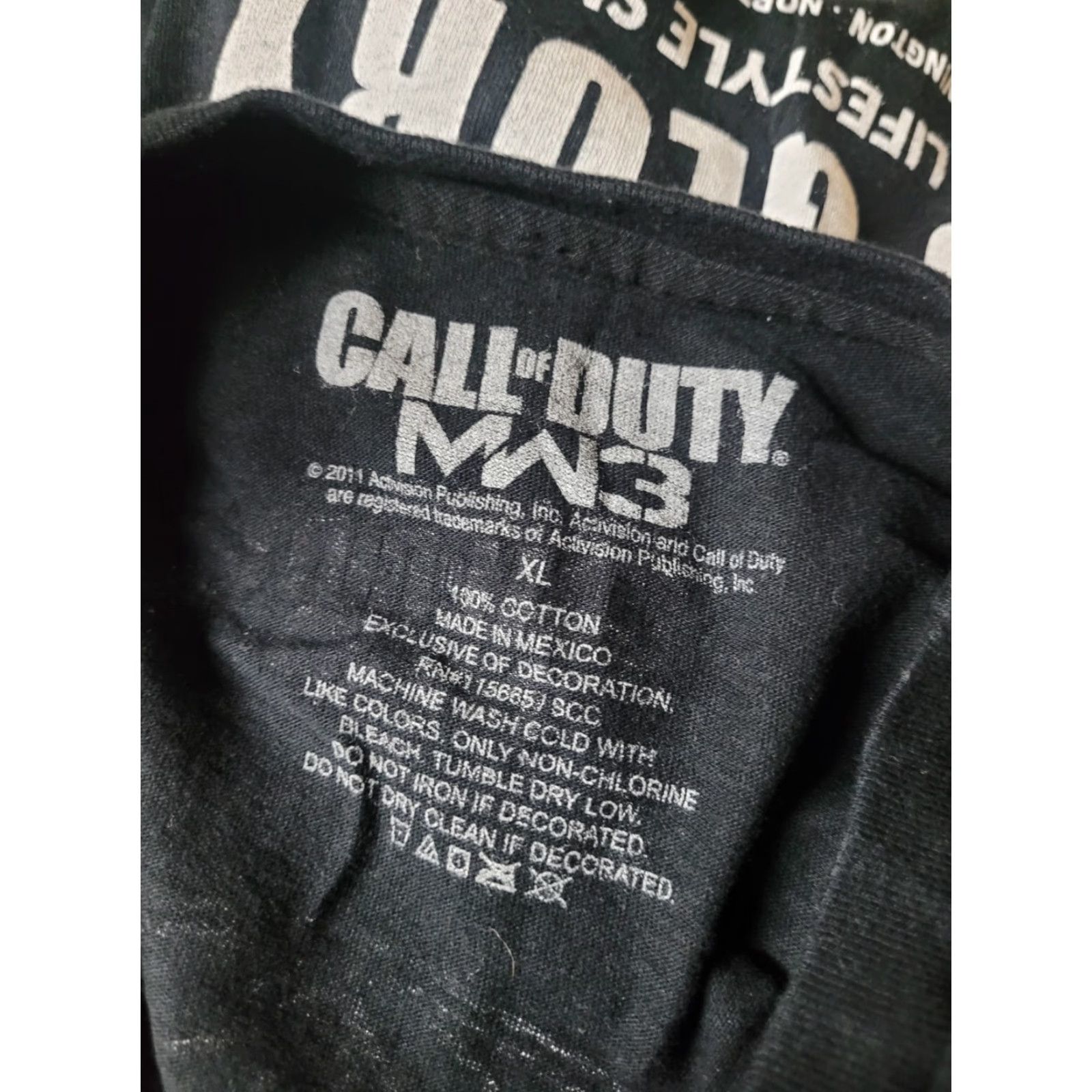 Vintage Call of Duty Modern Warfare 3 Video Game Old Glory World Tour T Shirt XL Black Men Short Sleeve Crew Neck Graphic Tee 00s Vintage? Size US XL / EU 56 / 4 - 4 Thumbnail
