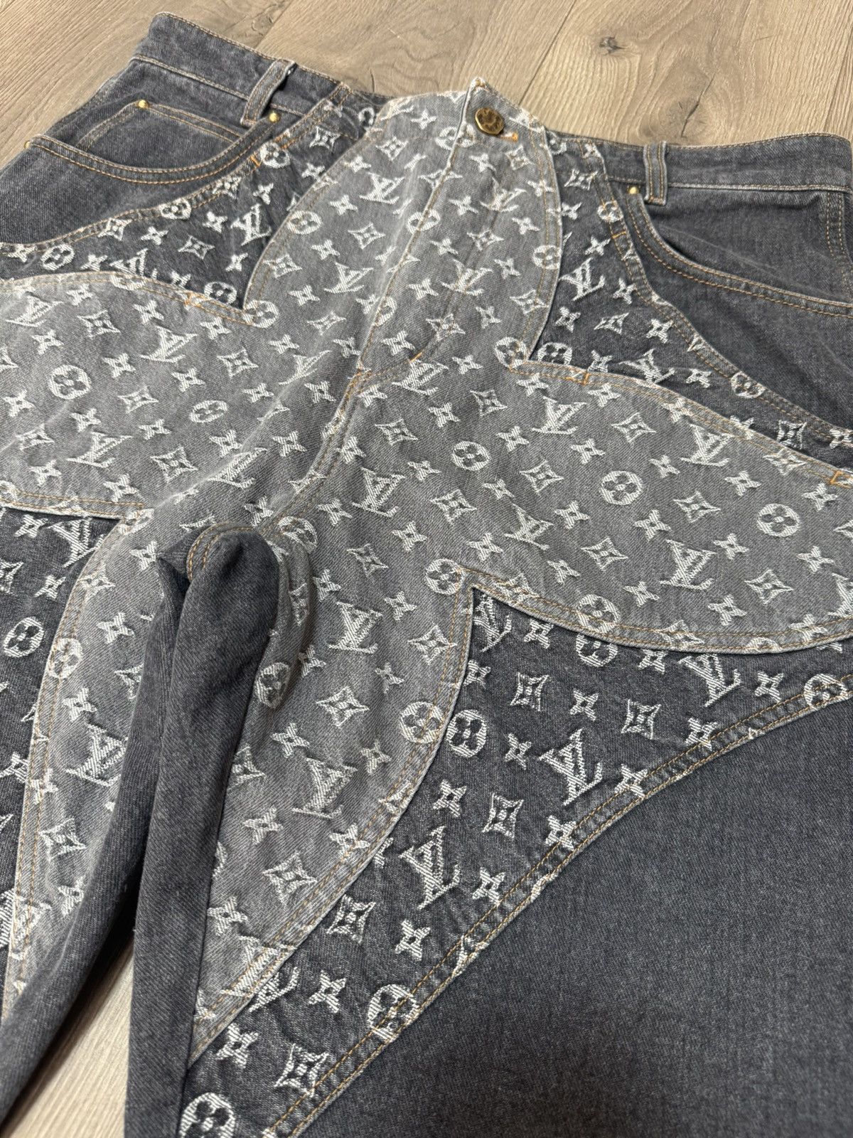 Louis Vuitton Louis Vuitton Monogram Panel Zip Denim Jeans Size 36 Size US 36 / EU 52 - 2 Thumbnail