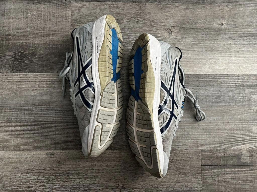 Asics ASICS • GT-1000 8 (9M) Size US 9 / EU 42 - 9 Thumbnail