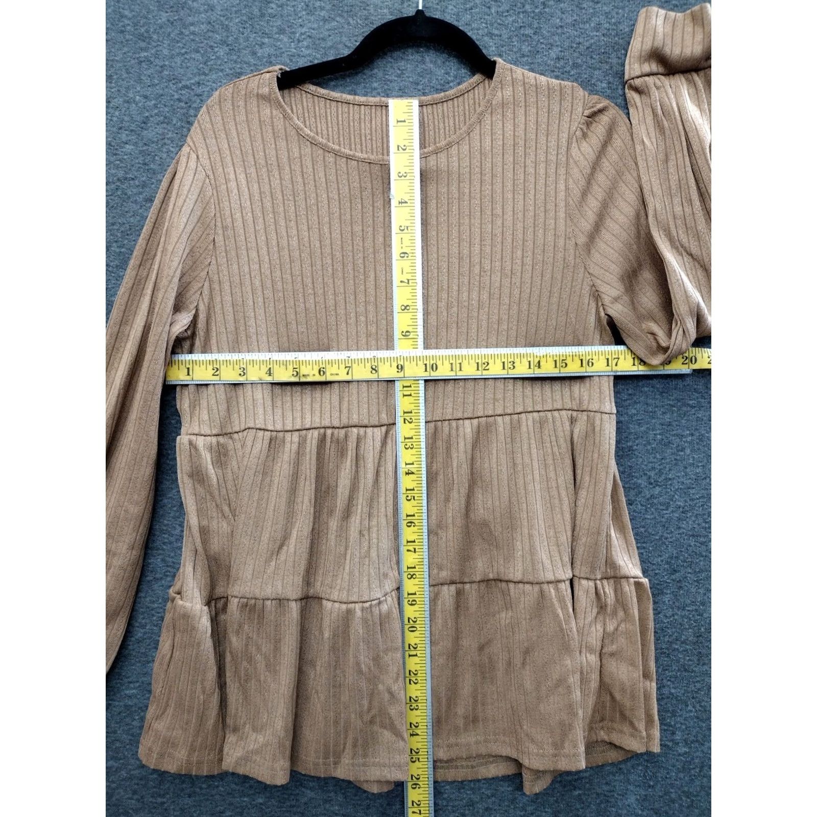 Vintage Unbranded Casual Long Sleeve Tunic Shirt Womens M Brown Ruffle Knit Polyester Spandex Rayon All Seasons Summer Bohemian Angel Pattern 90s Theme Size M / US 6-8 / IT 42-44 - 4 Thumbnail