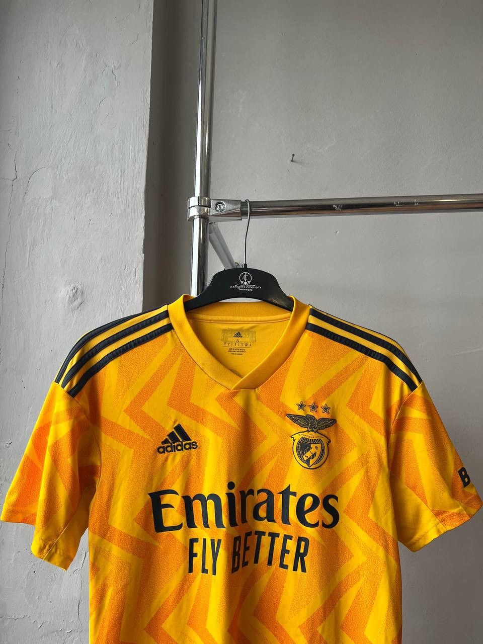 Adidas 2022/23 SLB BENFICA AWAY SOCCER JERSEY FOOTBALL SHIRT SIZE S Size US S / EU 44-46 / 1 - 6 Thumbnail