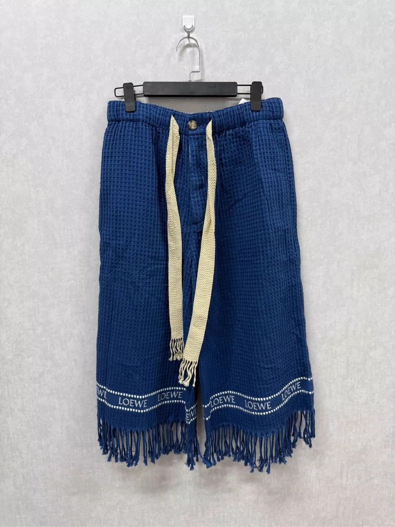 Loewe LOEWE sizeXS Furled-up fringed shorts Size 26" / US 2 / IT 38 - 1 Thumbnail