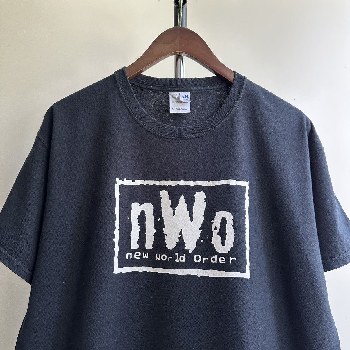 WWE Vintage New World Order Wrestling Big Logo Tee Size US L / EU 52-54 / 3 - 2 Thumbnail
