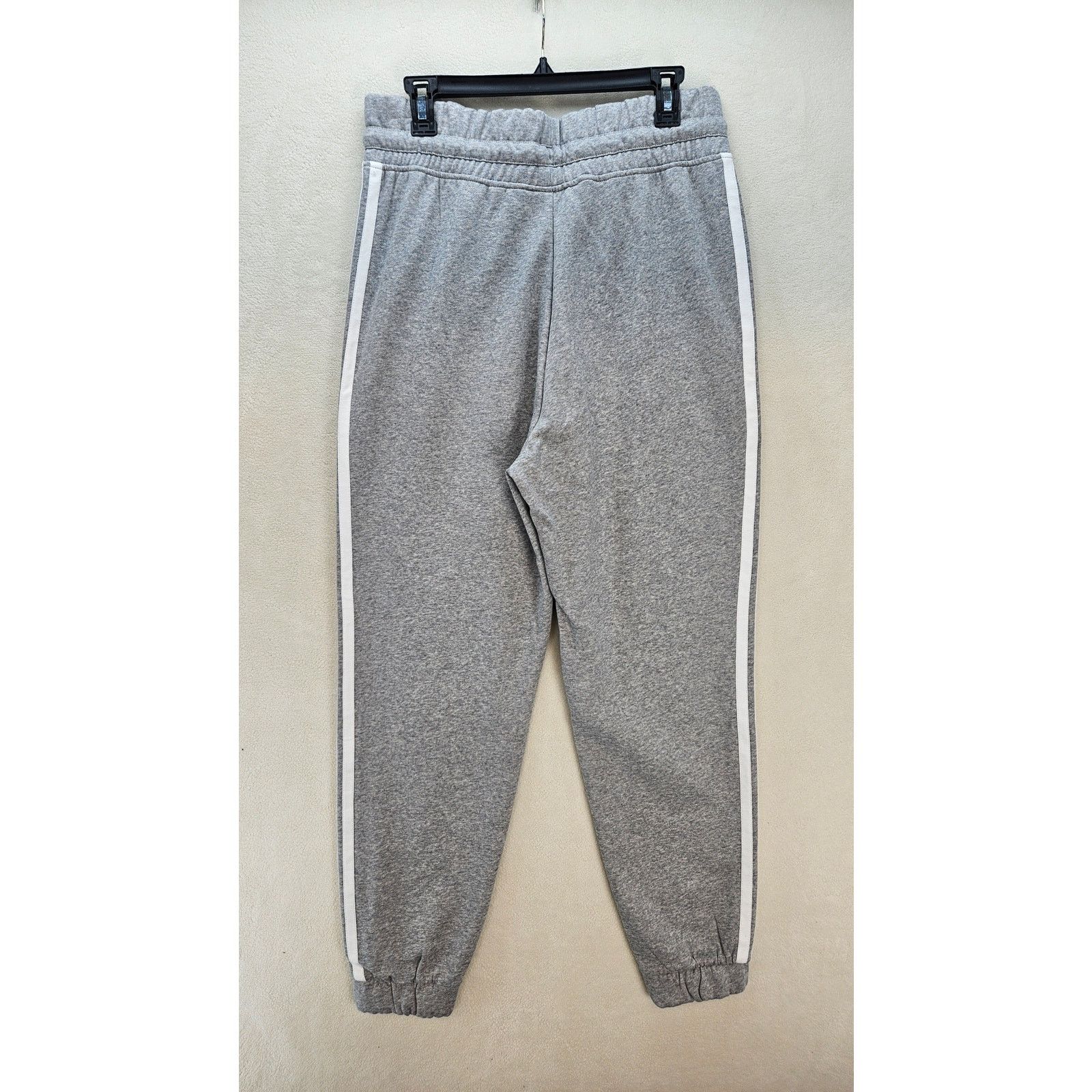 Adidas ADIDAS WOMEN'S LARGE 3 STRIPE HEATHER GREY JOGGER PANTS NWT Size 30" / US 8 / IT 44 - 5 Thumbnail