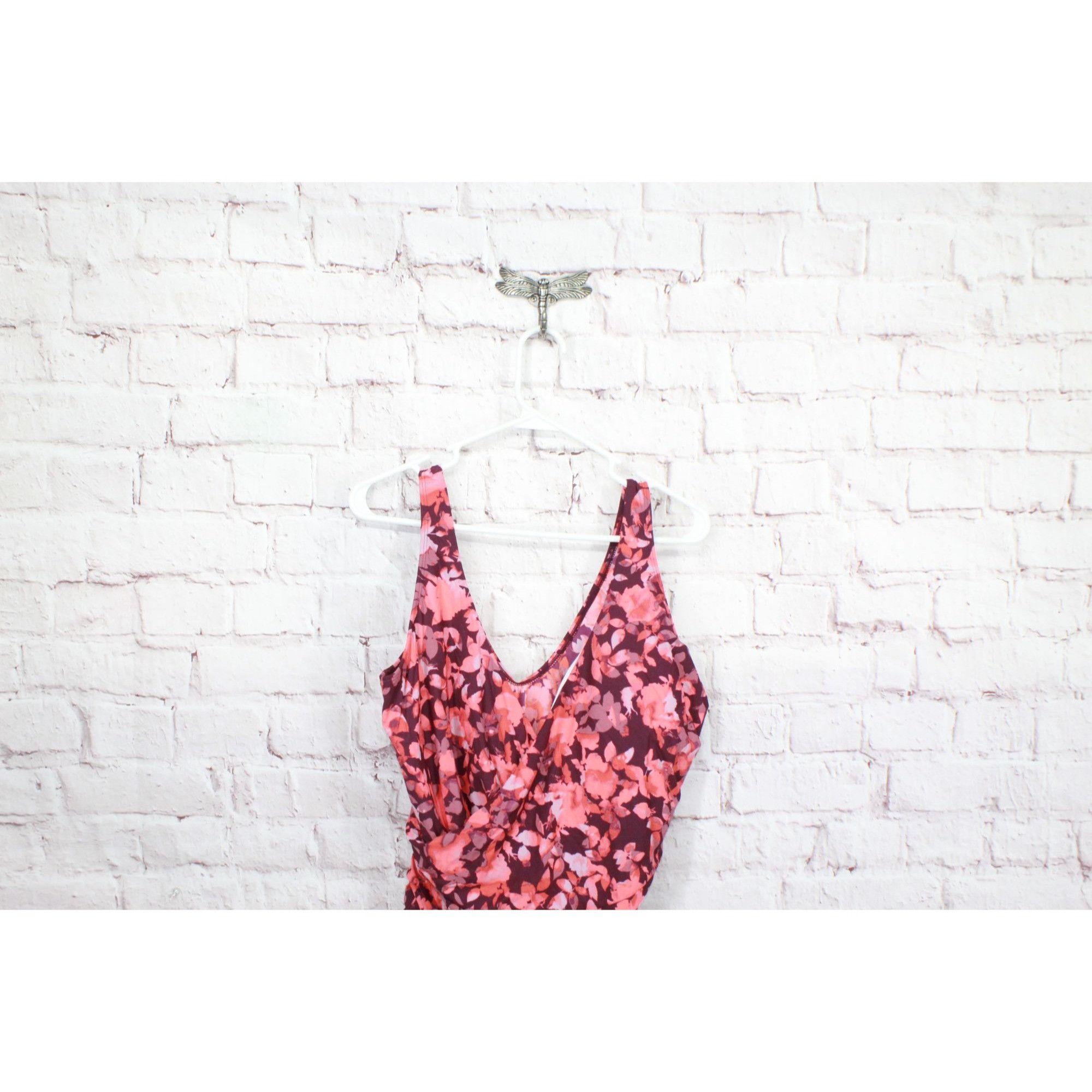 L.L. Bean LL Bean Women's Shaping Swimwear Tanksuit Floral Pink Print Size 3XL / US 20-22 - 2 Thumbnail