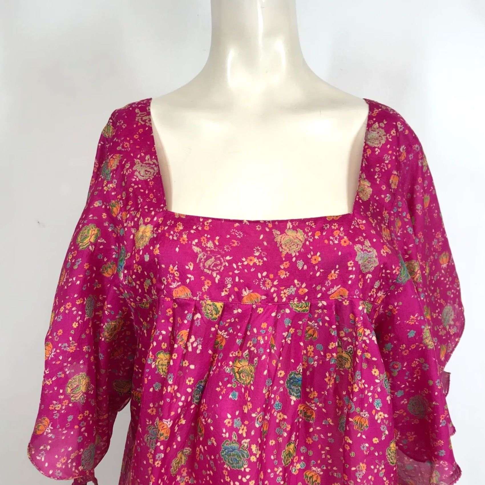 Vintage INDIE ELLA 100% SILK TOP WOMEN'S ONE SIZE PINK SQUARE NECK BUTTERFLY SLEEVES Size ONE SIZE - 2 Thumbnail