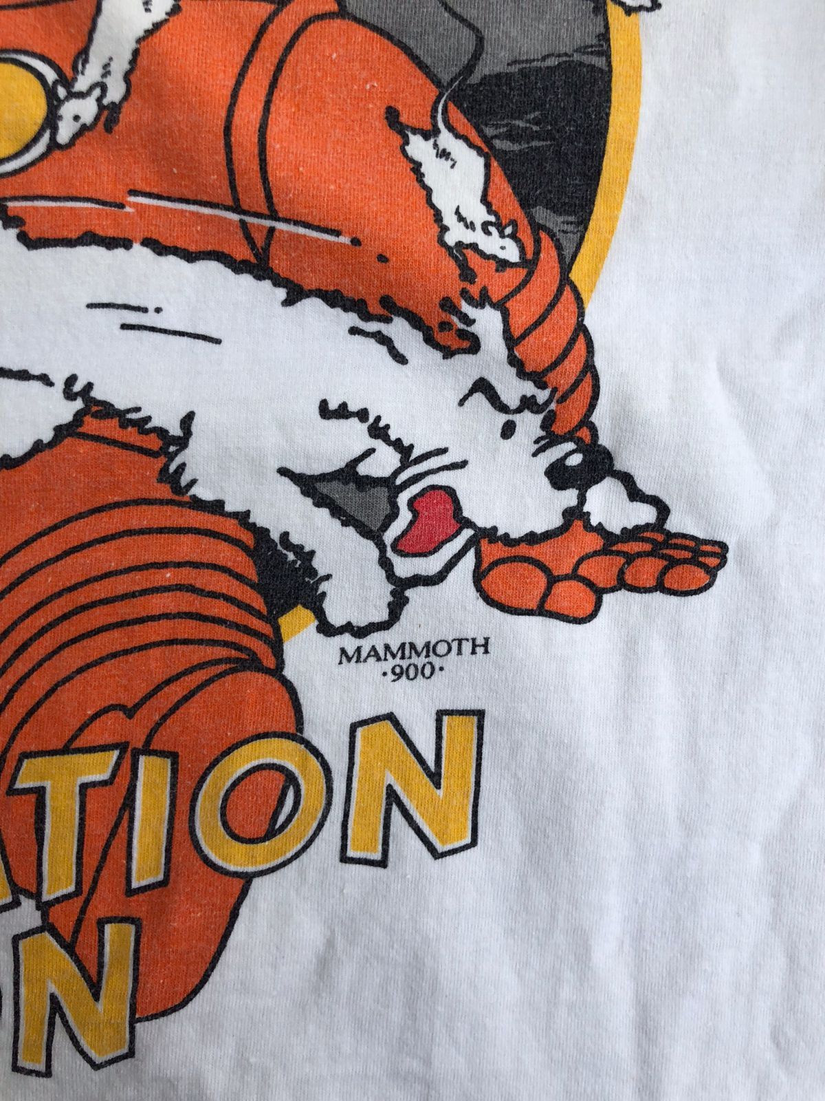 Vintage Vintage Tintin 90s Destination Moon “mammoth 900” T-Shirt Size US L / EU 52-54 / 3 - 5 Thumbnail