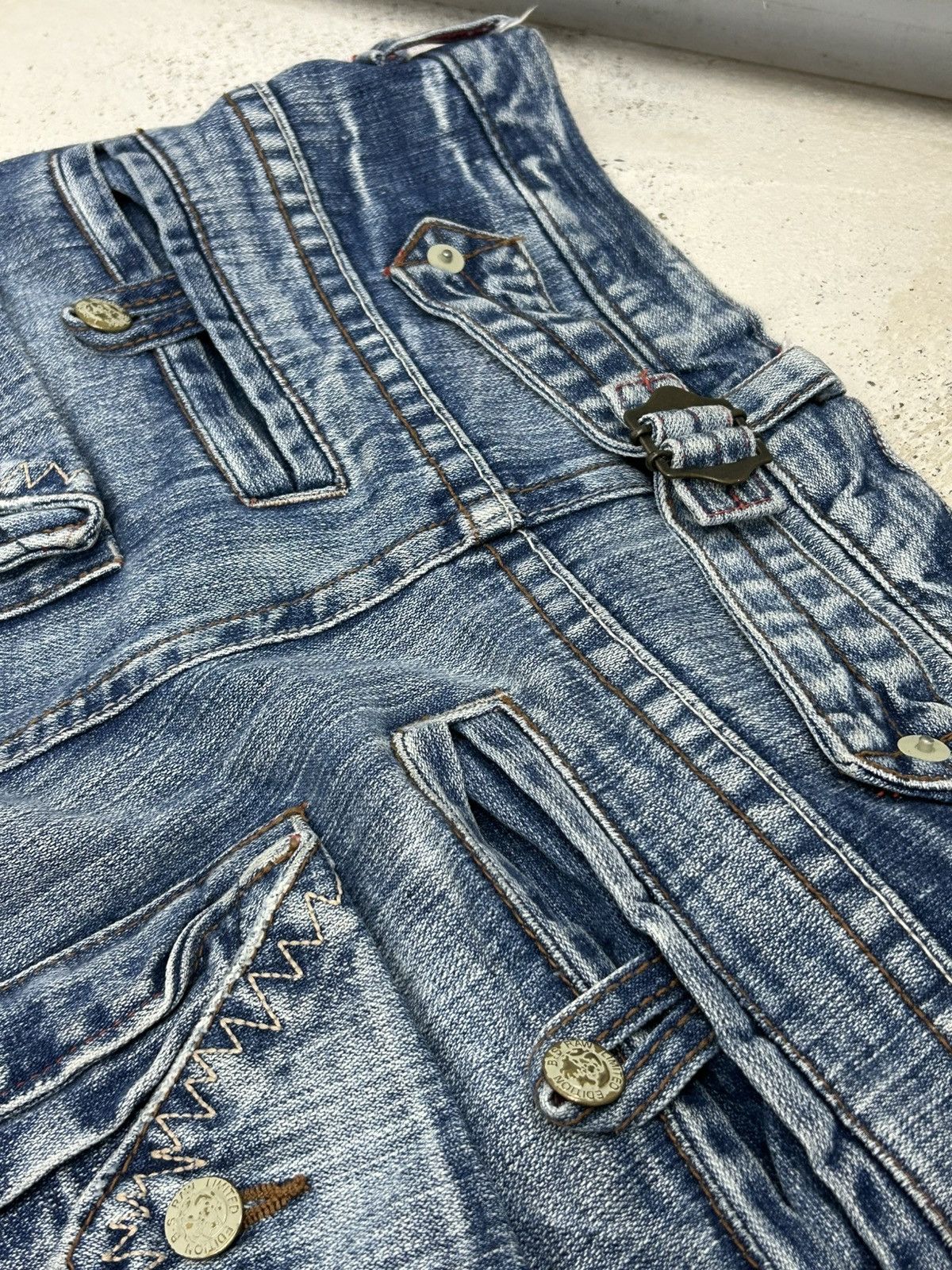 Raw United Edition Japan Washed Buckle Handkerchief Pocket