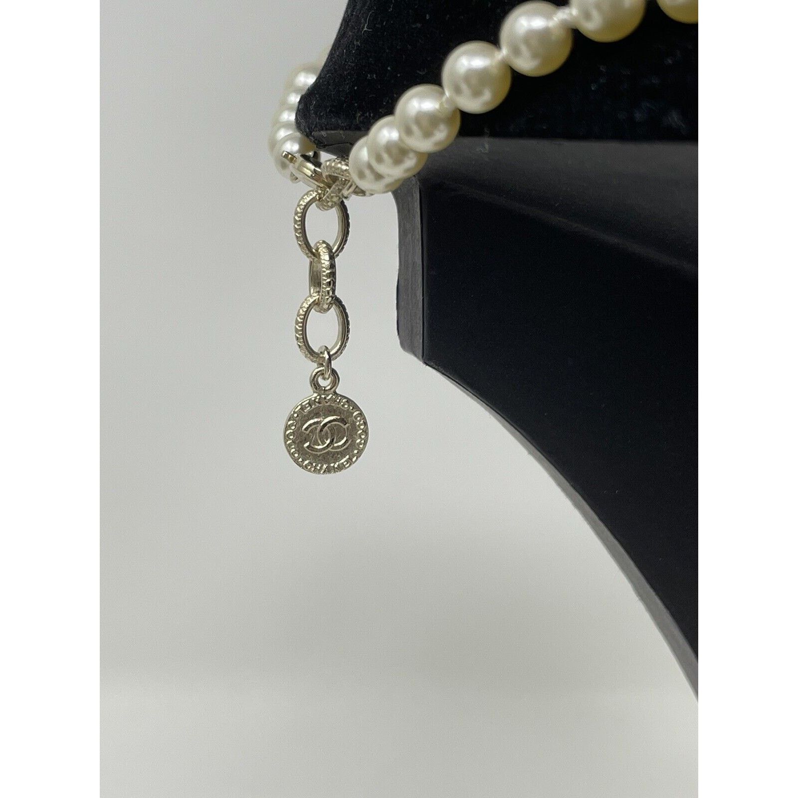 Chanel Chanel Pearl CC Chocker Necklace NWOT Size ONE SIZE - 11 Thumbnail