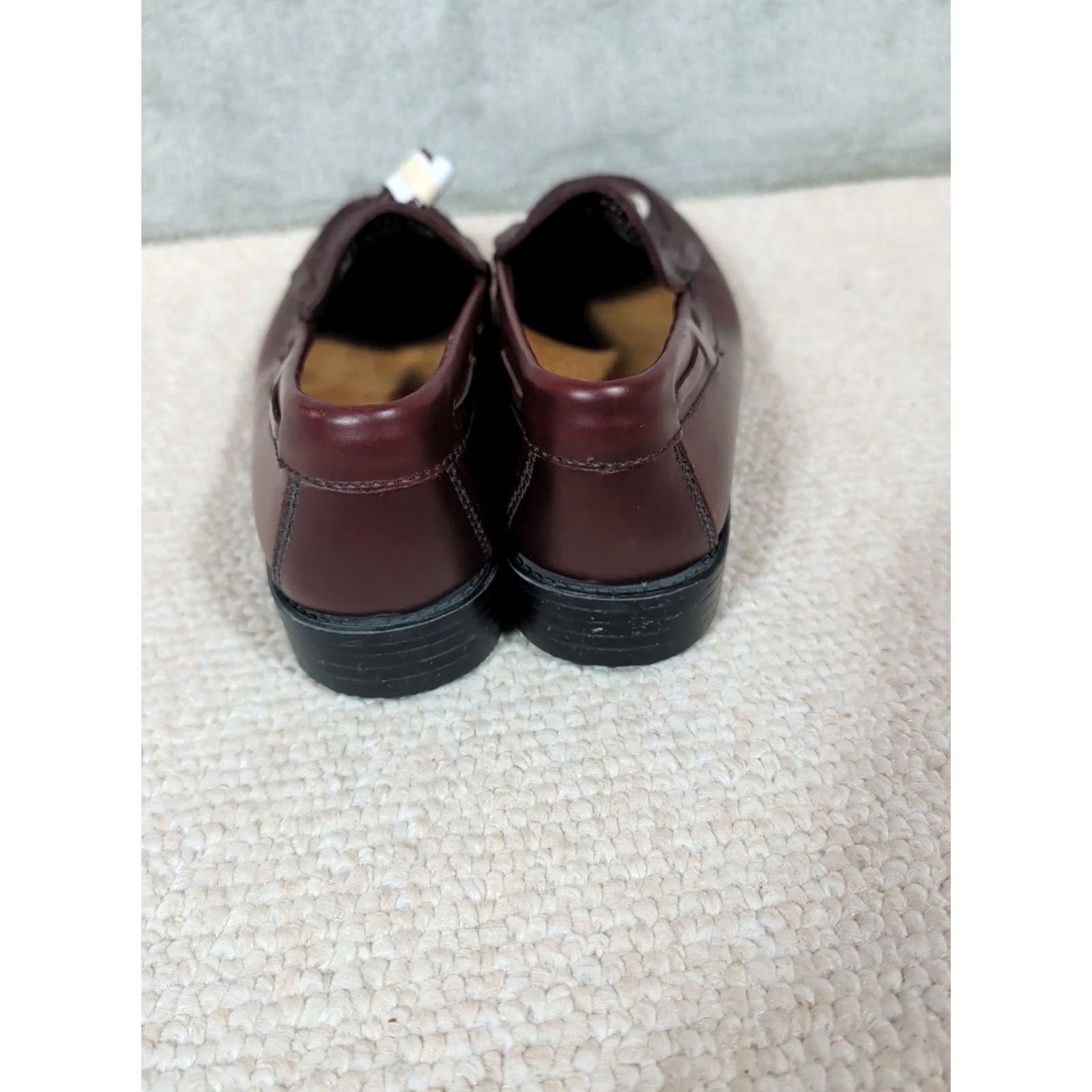 Vintage VINTAGE Bass Weejuns Marietta II Women Size 8.5M Burgundy Tassel Loafers Dark Academia Shoe Boys Girls Mens Womens Size US 9 / IT 39 - 5 Thumbnail