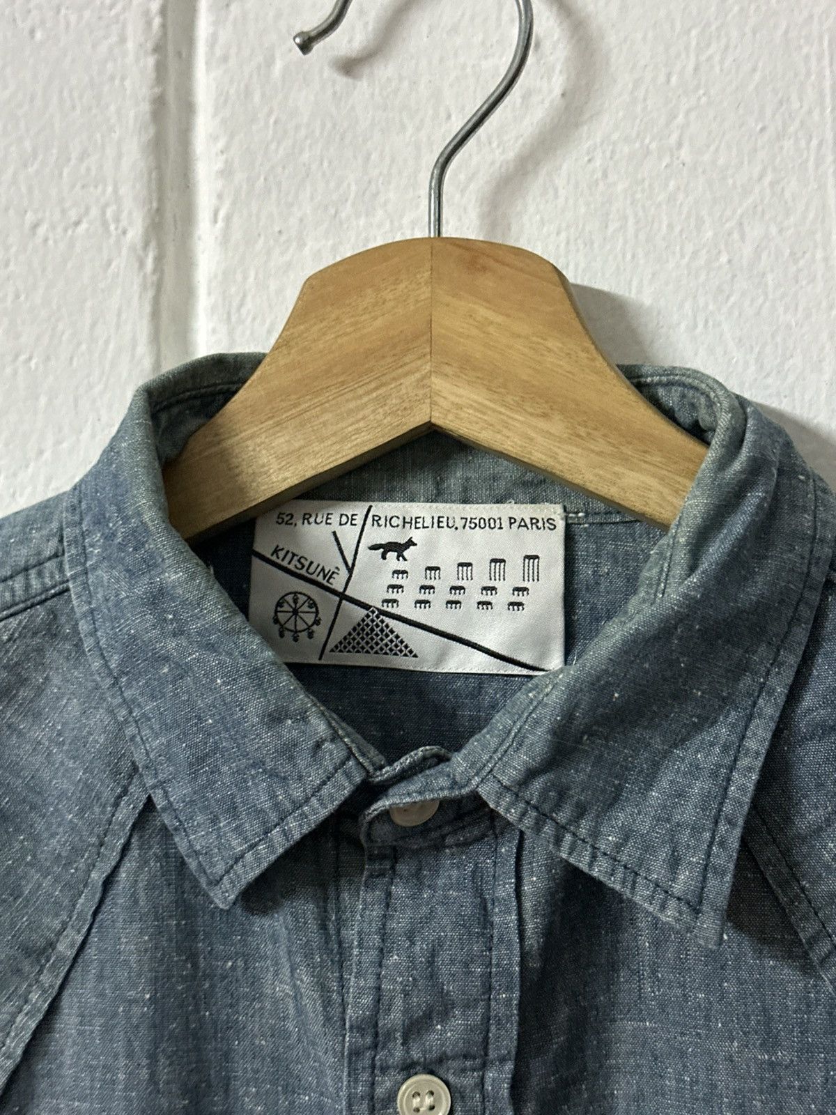 Maison Kitsune Maison Kitsune Richelieu Paris Denim Distressed Design L/S Size US M / EU 48-50 / 2 - 3 Thumbnail