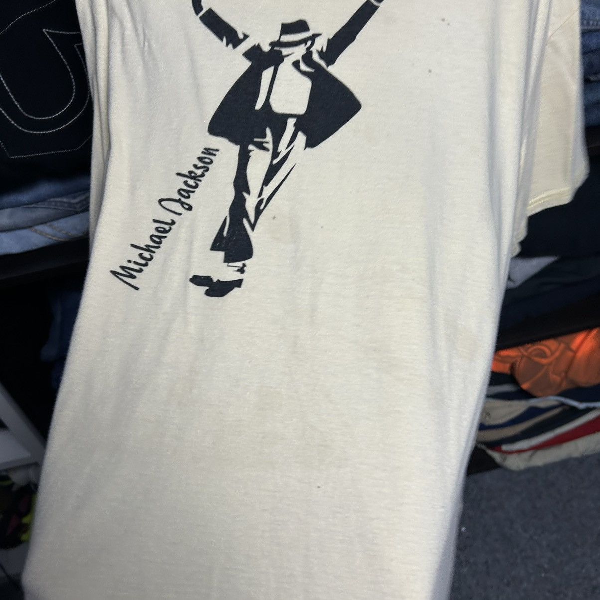 Michael Jackson Vintage Michael Jackson Big Logo Rock Band 90’s tee size M Size US M / EU 48-50 / 2 - 9 Thumbnail