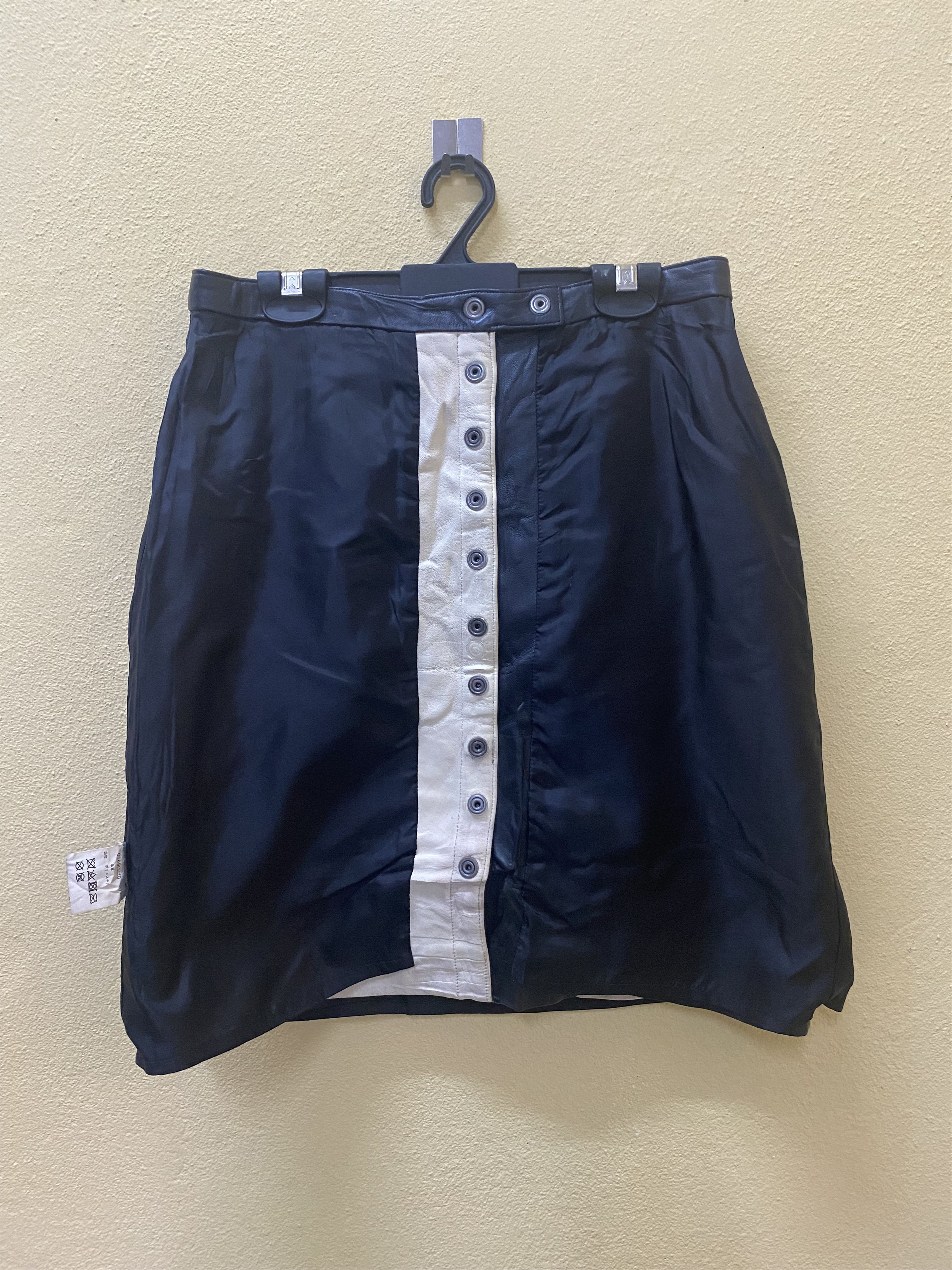 Designer × agnes b. Agnes. B skirt Size 26" / US 2 / IT 38 - 1 Thumbnail