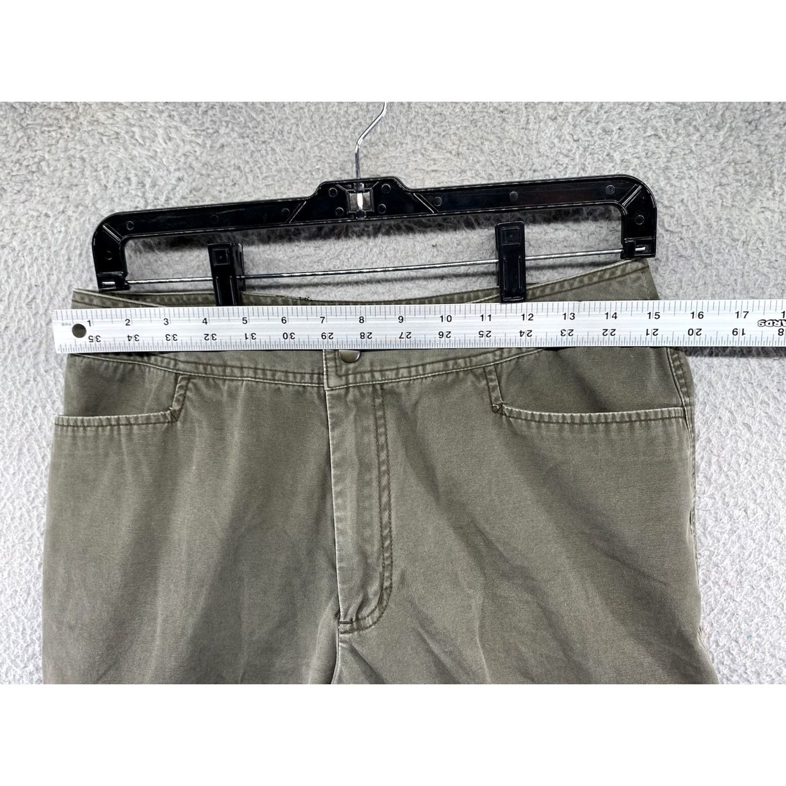Vintage VINTAGE Rafaella Green Cargo Jean Capris Flap Pockets Women’s Size 10 Capris Jeans Green Rafaella Womens 10 Cargo Pocket 90s Vintage Size 32" / US 10 / IT 46 - 5 Thumbnail