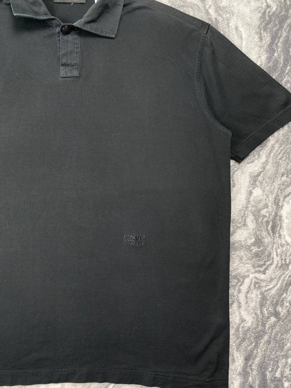 Versace Vintage Versace Classic V2 Polo Shirt Men Size L Black Size US L / EU 52-54 / 3 - 4 Thumbnail