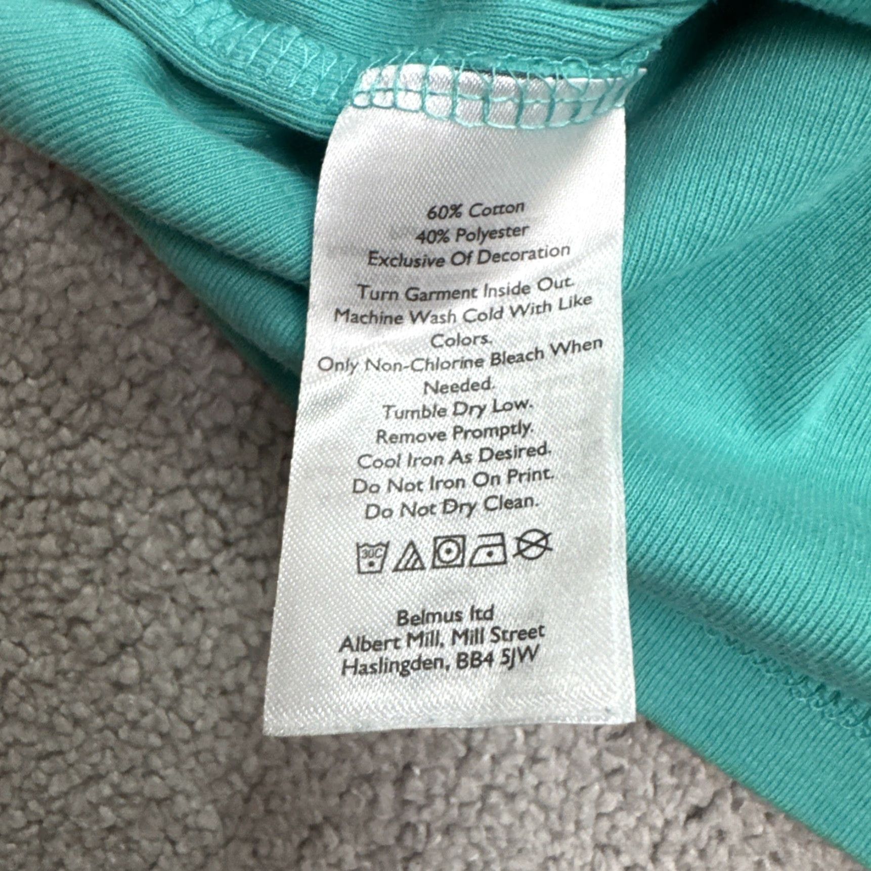 Eddie Bauer VINTAGE? No - but item is classic Eddie Bauer T-Shirt Womens Medium Teal Blue V-Neck Cotton Tee Size M / US 6-8 / IT 42-44 - 5 Thumbnail