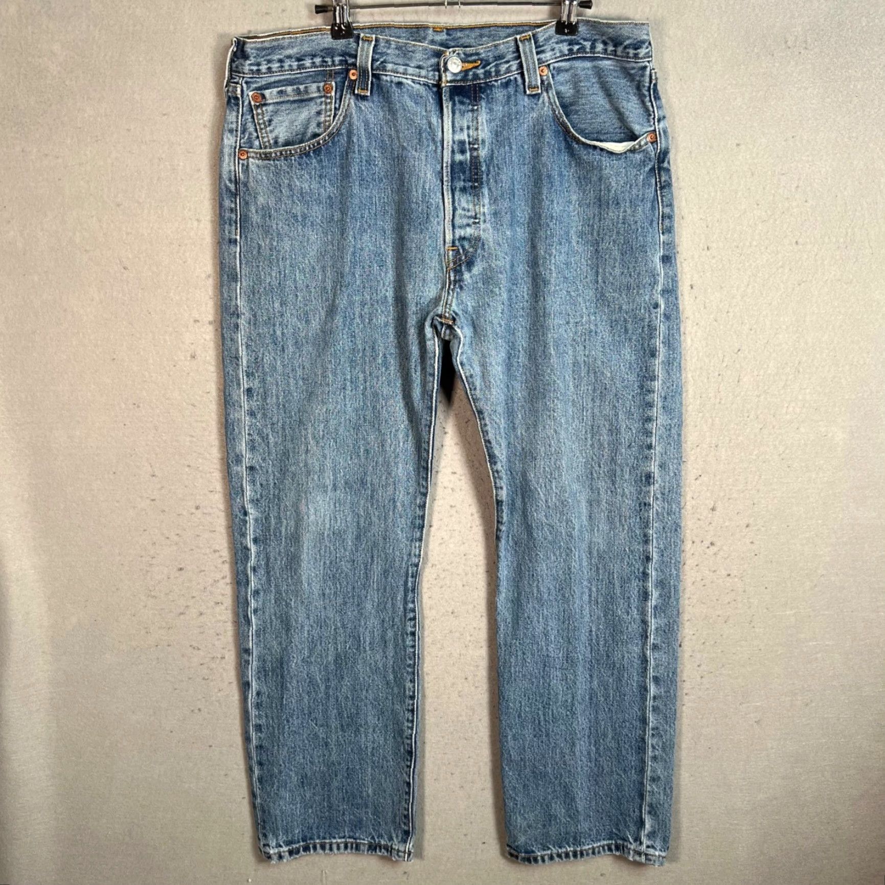 Levi's VINTAGE Levi's 501 Jeans Mens Straight Inseam 29 in 36 x 30 Blue Denim Cotton Cotton Denim | Levi's 501 | Jeans | Men Size US 36 / EU 52 - 2 Thumbnail