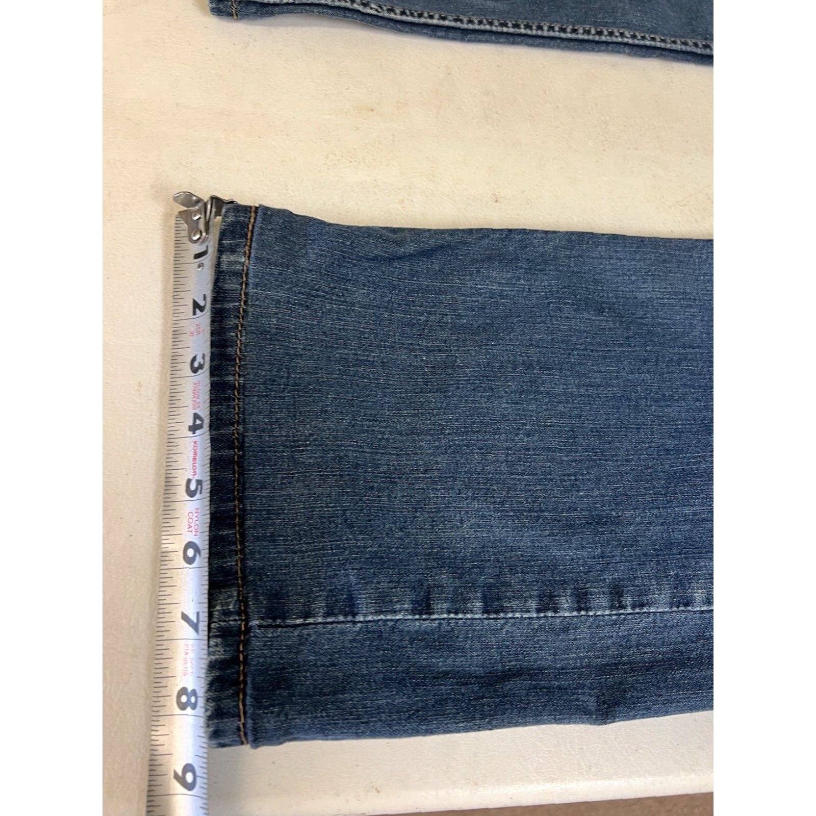 Levi's Levi's 559 Jeans Denim Straight 35x30 Mens Regular Blue Cotton Blend Vintage No (tagged 36x36) Size US 35 - 7 Thumbnail