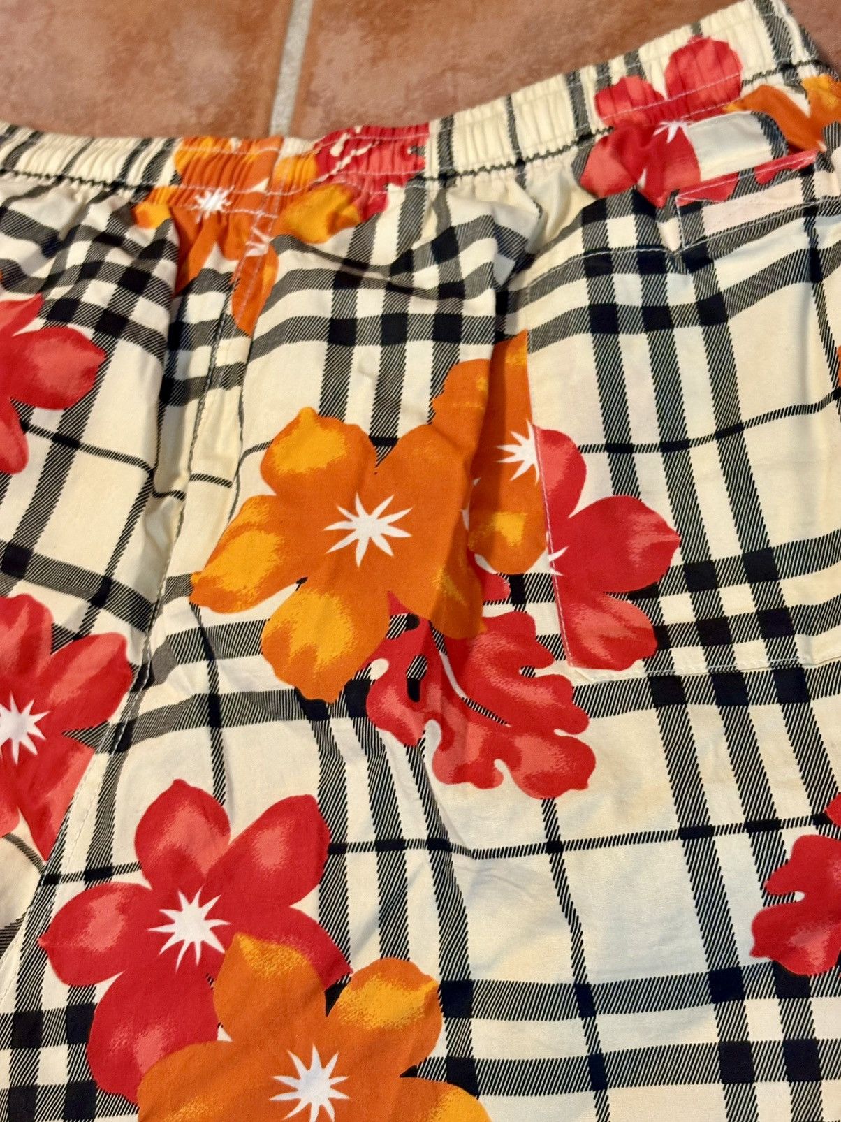 Burberry Burberry swim trunks nova check with vivid floral Size US 36 / EU 52 - 12 Thumbnail