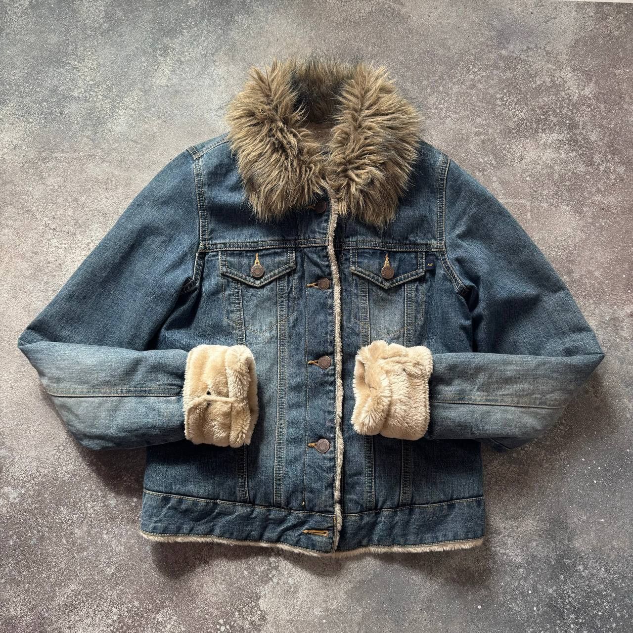 Abercrombie & Fitch Abercombie & Fitch Vintage Faux Fur Denim Jacket Size S / US 4 / IT 40 - 4 Thumbnail
