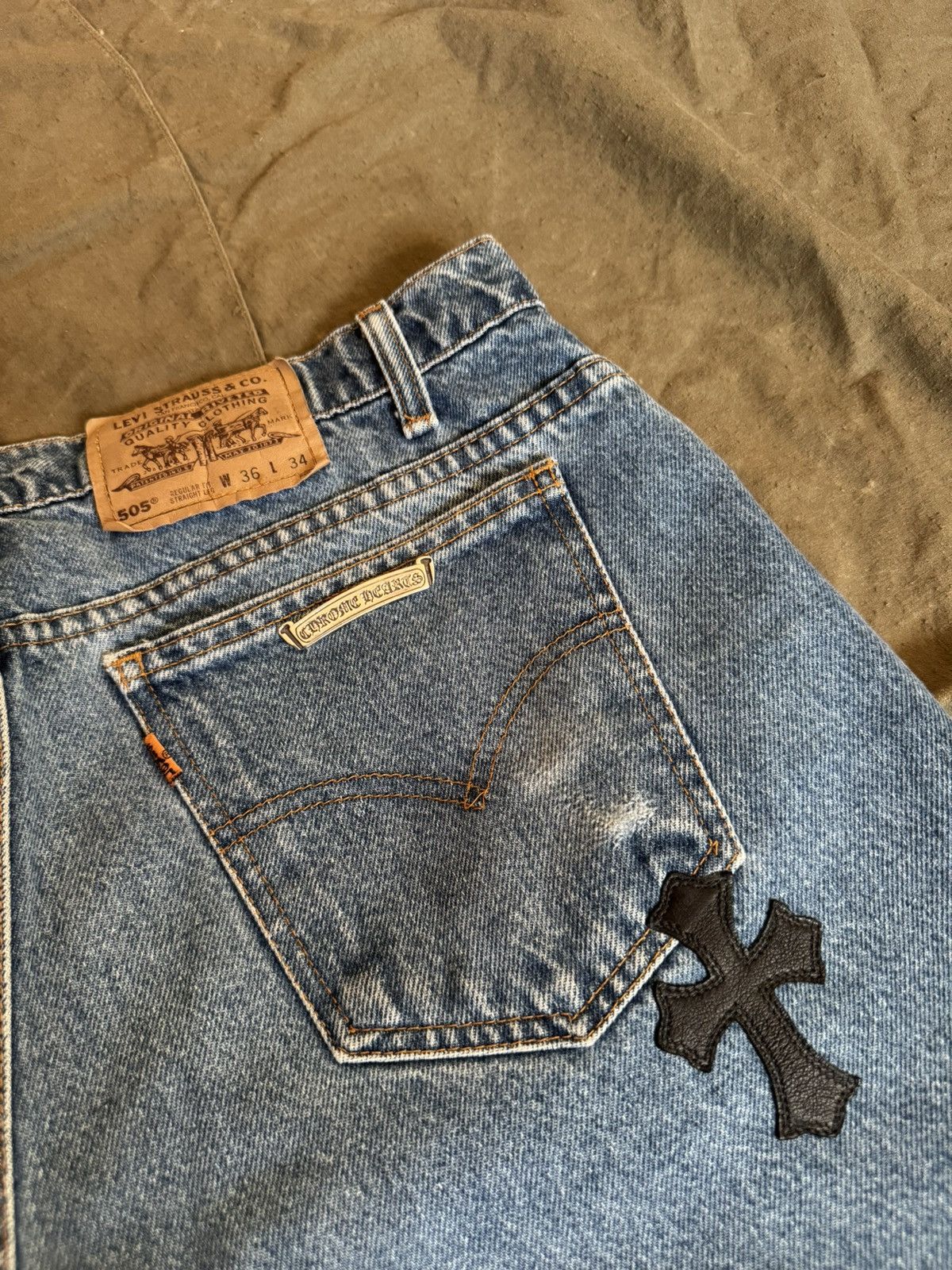 Chrome Hearts × Levi's Chrome Hearts Levi’s Cross Patch Jeans Size US 32 / EU 48 - 19 Thumbnail