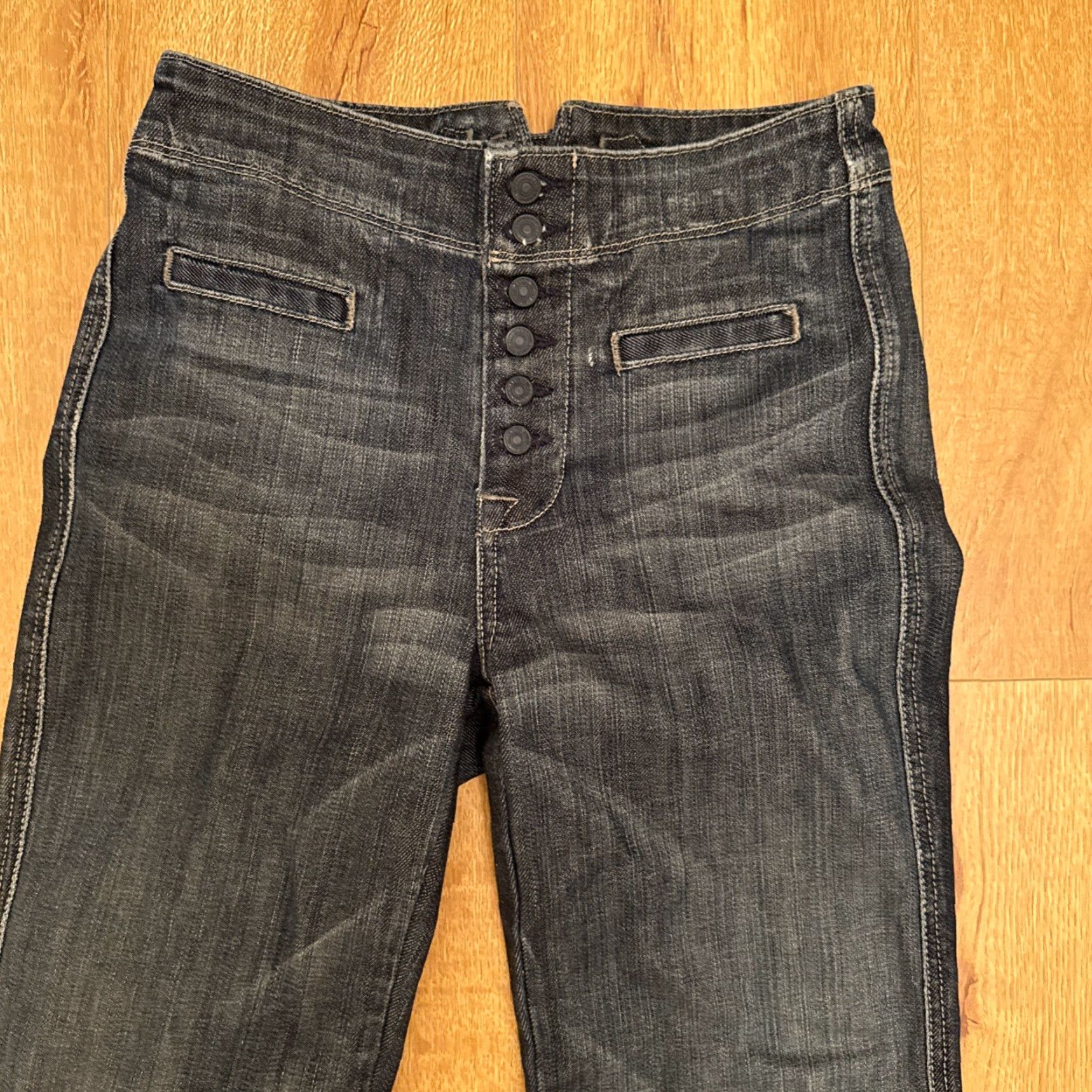 7 For All Mankind 7 For All Mankind Jeans Womens 26 Medium Wash Button Fly Flare Leg Denim Blue Regular 5-Pocket Design Womens Jeans Size 26" / US 2 / IT 38 - 2 Thumbnail