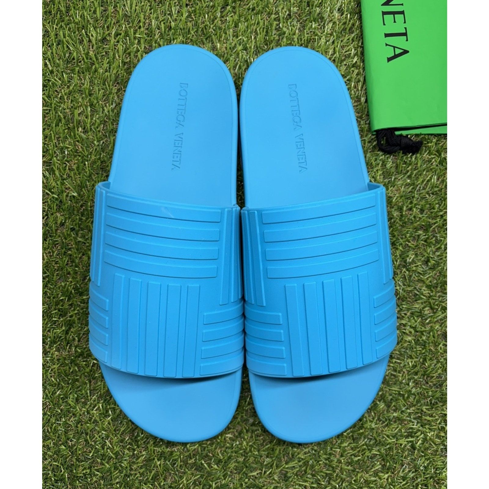 Bottega Veneta BOTTEGA VENETA Slides Amalfi blue rubber  display picture 1