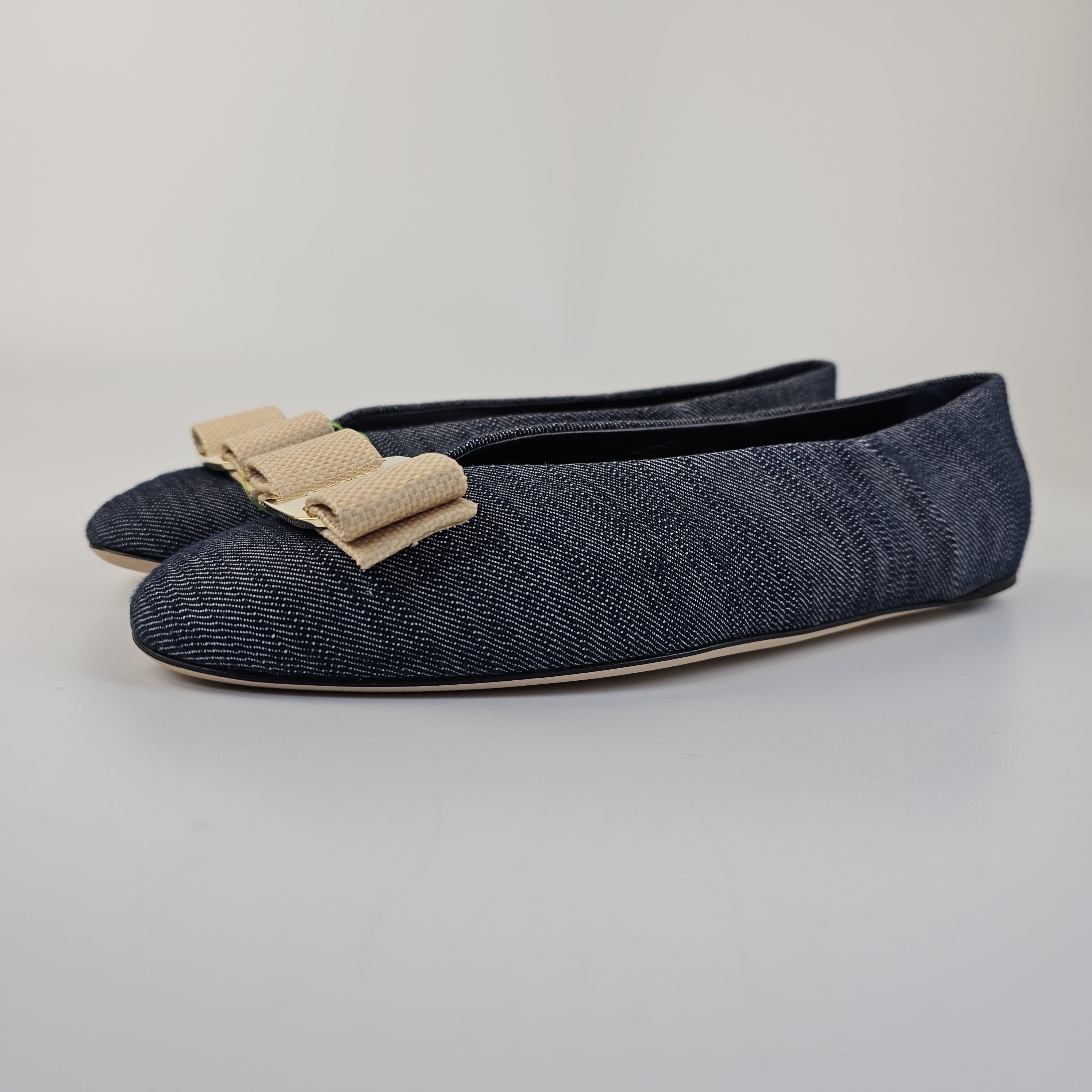 Ferragamo Vanna Vara Bow Blue Denim Ballet Flats New
