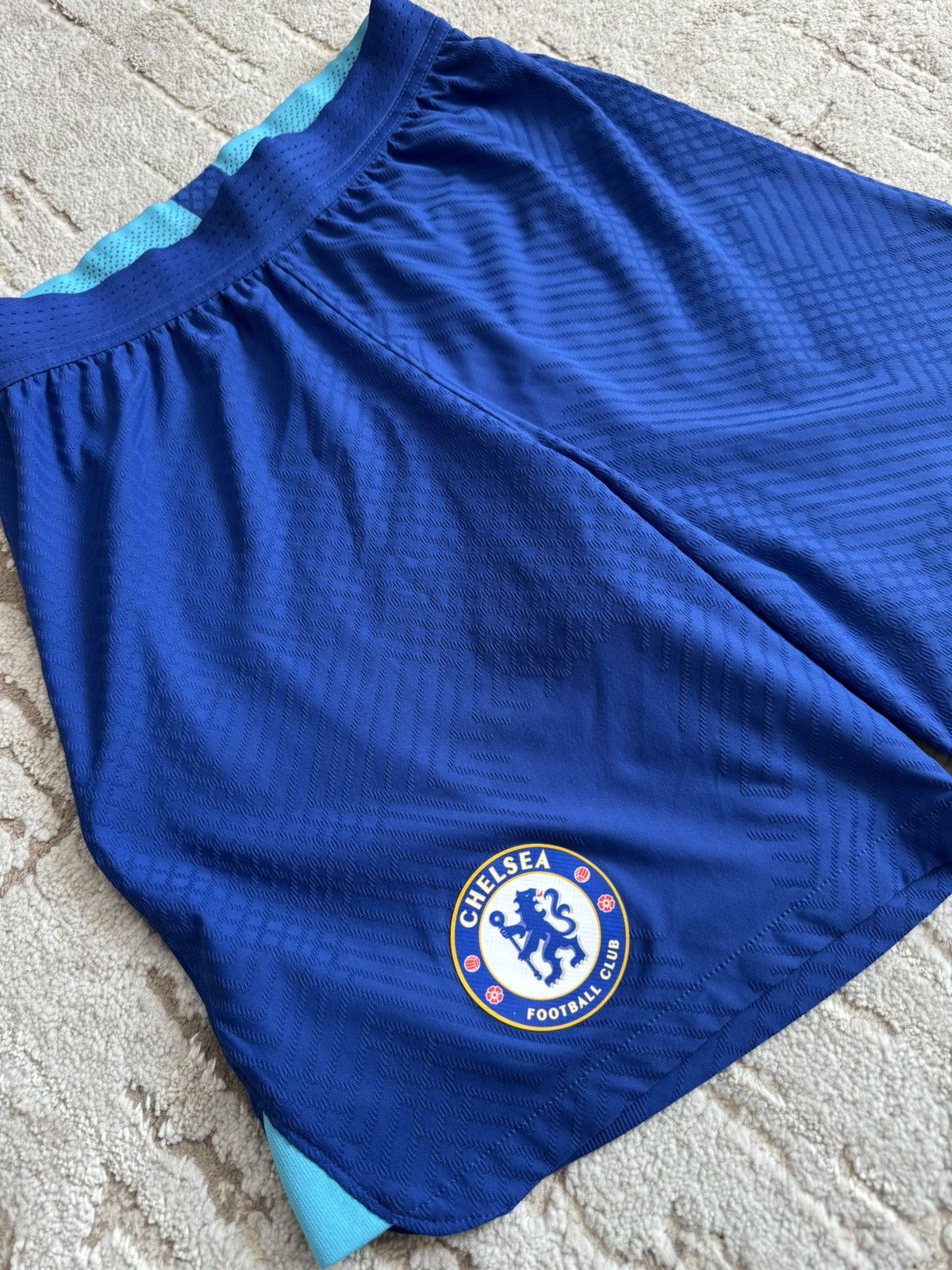 Chelsea Soccer × Nike Chelsea 2022-2023 Home Soccer Match ADV Shorts Kit Jersey Size US 30 / EU 46 - 4 Thumbnail