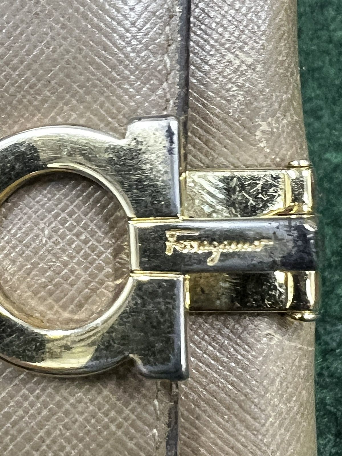 Salvatore Ferragamo Vintage Salvatore Feragamo Ganchini Clip Leather Wallet Size ONE SIZE - 2 Thumbnail