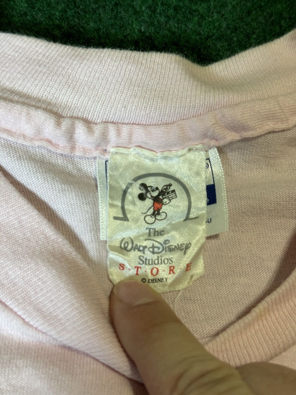 Disney × Hanes × Vintage Vtg 80s Walt Disney Studios Employee Artist Animator T Shirt Size US L / EU 52-54 / 3 - 3 Thumbnail