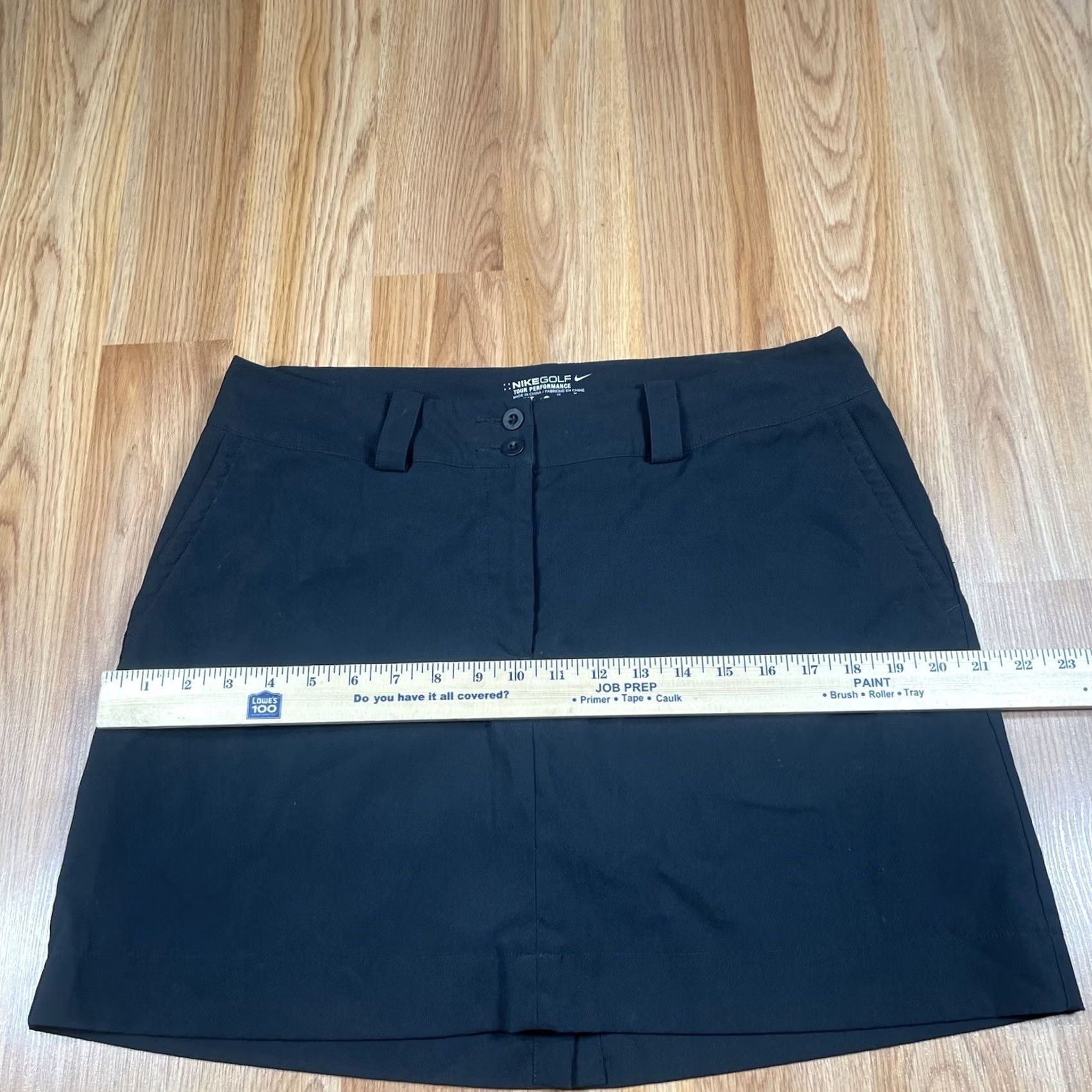 Nike Nike Golf Skort Womens M Medium Dri-Fit Black Pull-on Zipper Pocket Above Knee Skort Women Nike Golf Skort Black M Medium Dri-Fit Pockets Above Knee Size 32" / US 10 / IT 46 - 5 Thumbnail