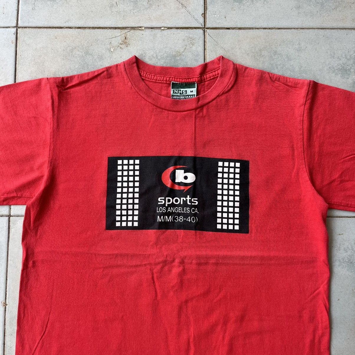 Vintage Vintage 90s Bitch Skateboard Tee Size US S / EU 44-46 / 1 - 3 Thumbnail