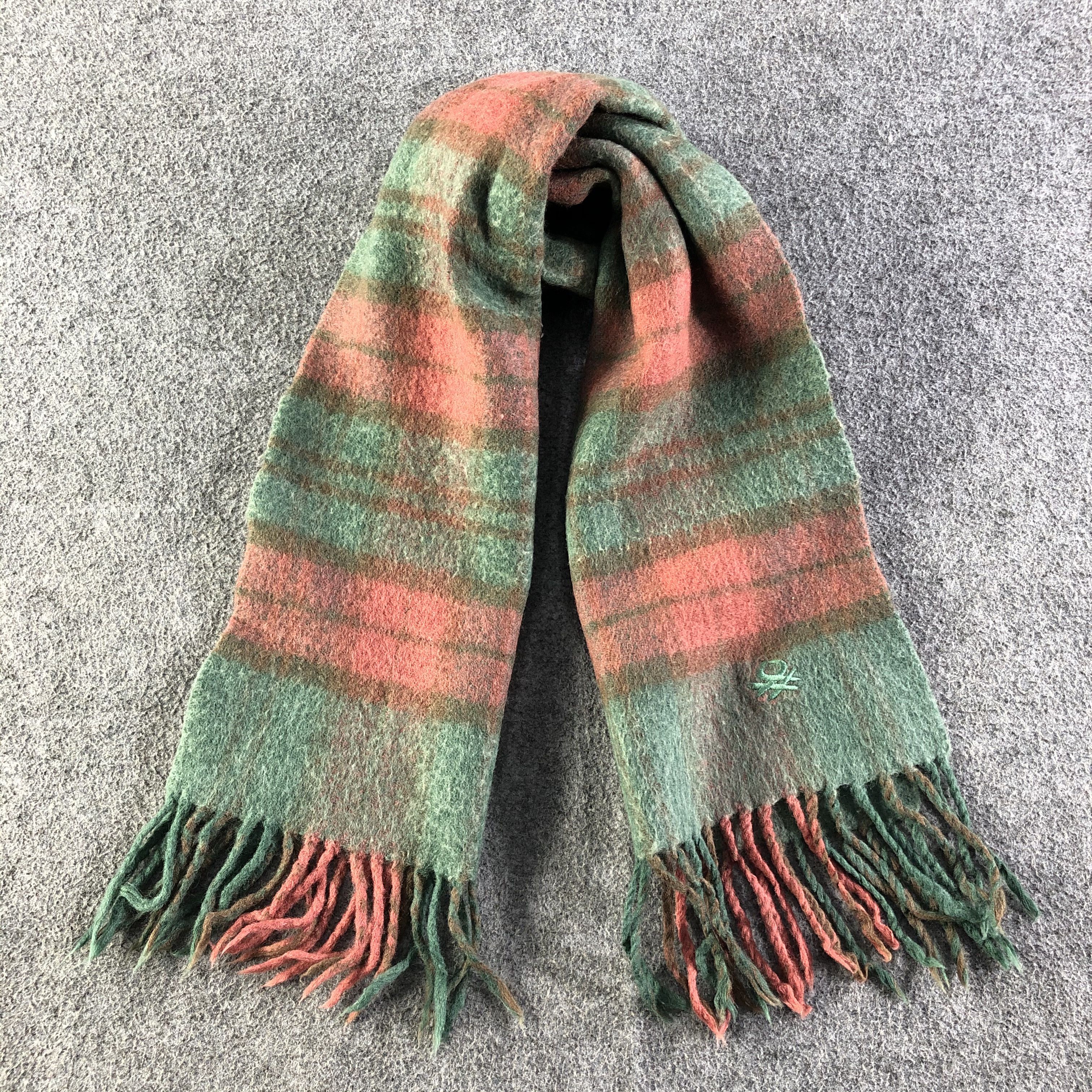 United Colors Of Benetton United Colors Of Benetton Scarf / Muffler / Neckwear P334 Size ONE SIZE - 1 Thumbnail